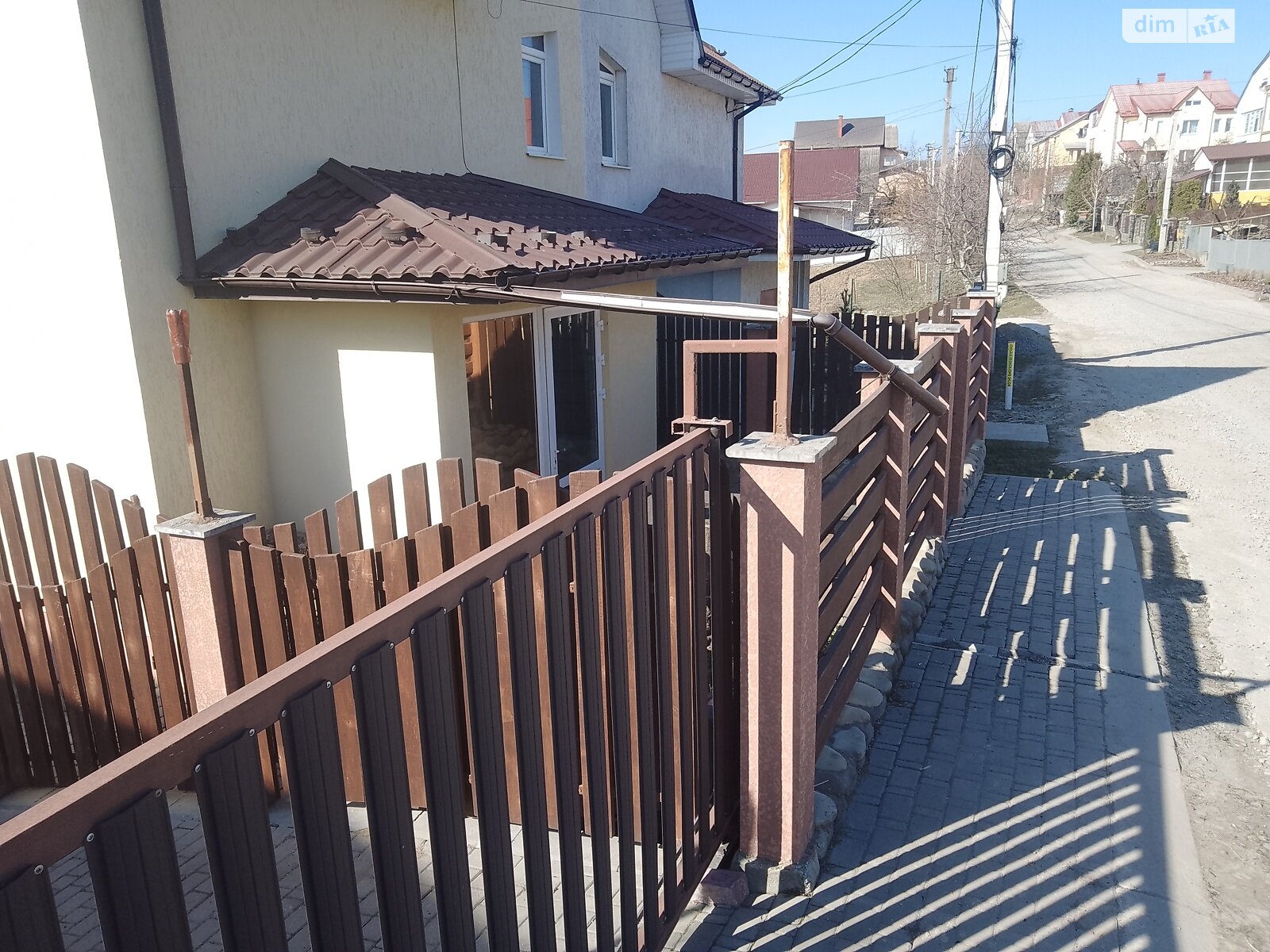 трипроверховий таунхаус, 210 кв. м, цегла. Здається помісячно в Хмельницькому, в районі Лезневе фото 1