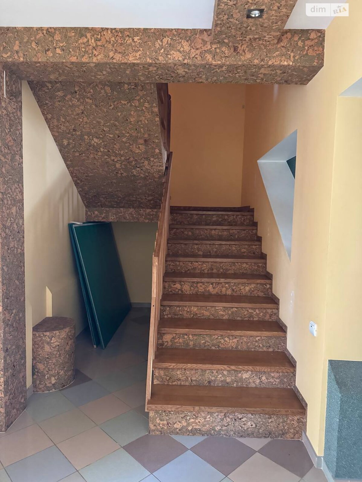 триповерховий таунхаус, 193 кв. м, цегла. Здається помісячно в Хмельницькому фото 1 триповерховий таунхаус, 193 кв. м, цегла. Здається помісячно в Хмельницькому фото 1