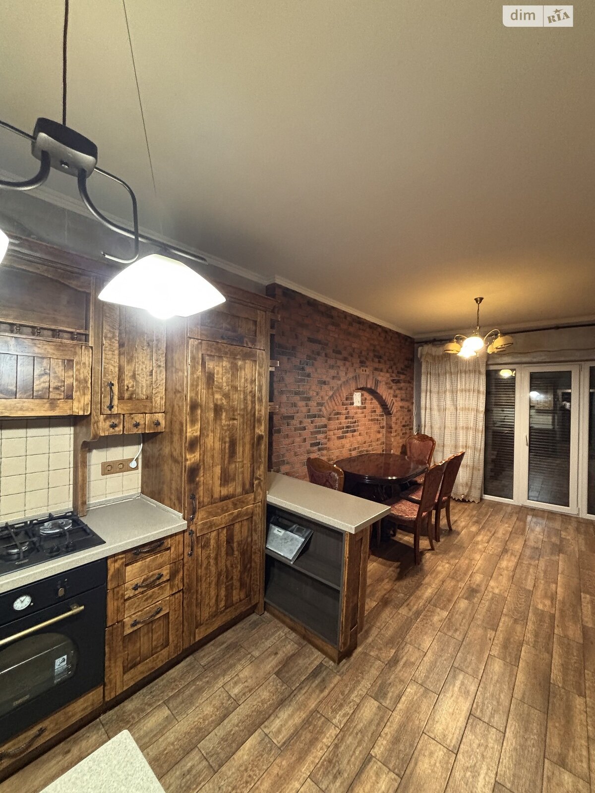 трехэтажный таунхаус, 73 кв. м, кирпич. Сдается помесячно в Ирпене, в районе Ирпень фото 1