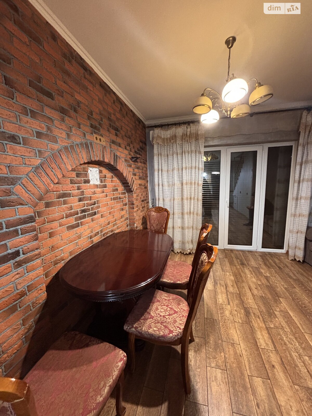 трехэтажный таунхаус, 73 кв. м, кирпич. Сдается помесячно в Ирпене, в районе Ирпень фото 1