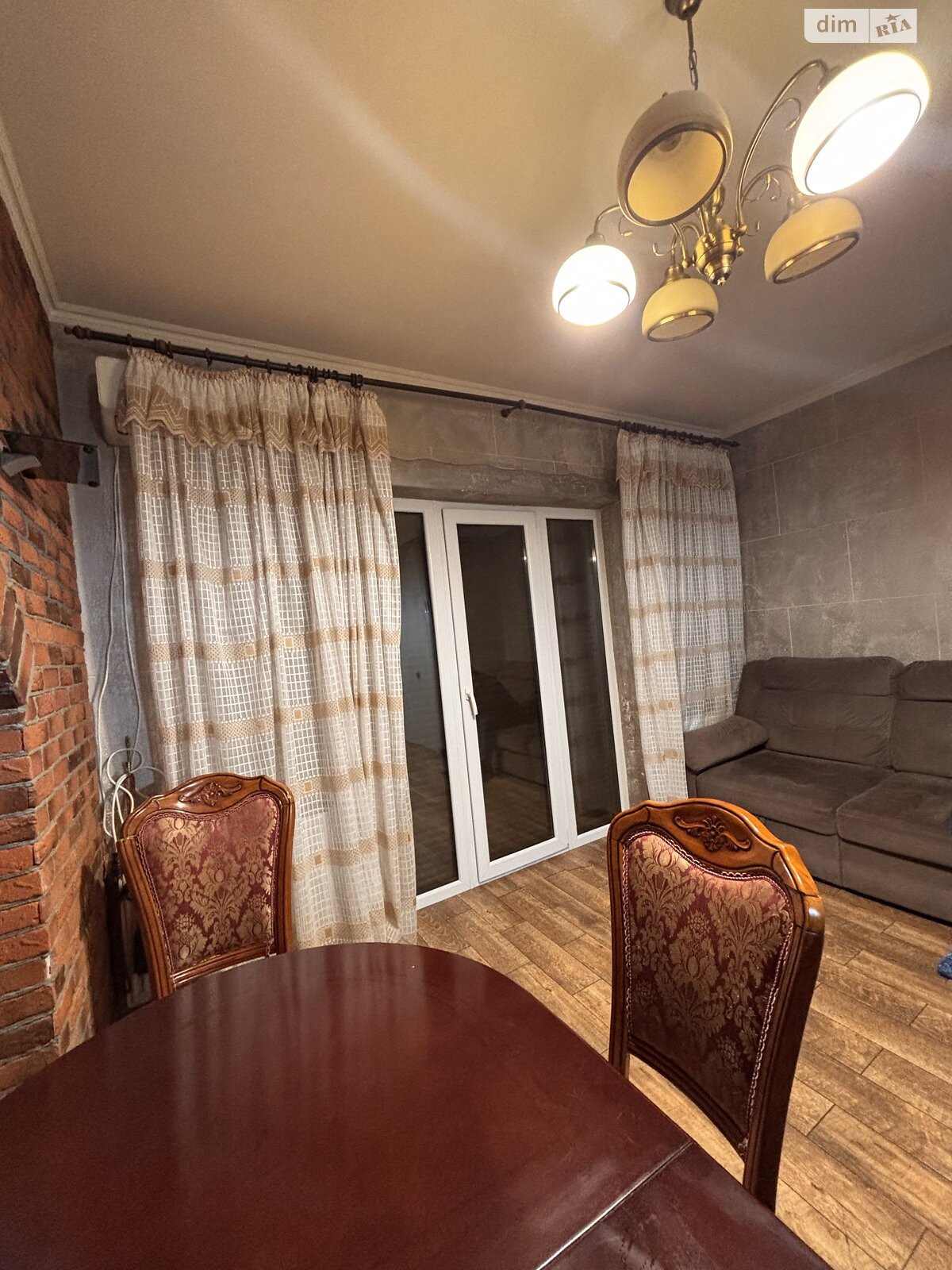 трехэтажный таунхаус, 73 кв. м, кирпич. Сдается помесячно в Ирпене, в районе Ирпень фото 1