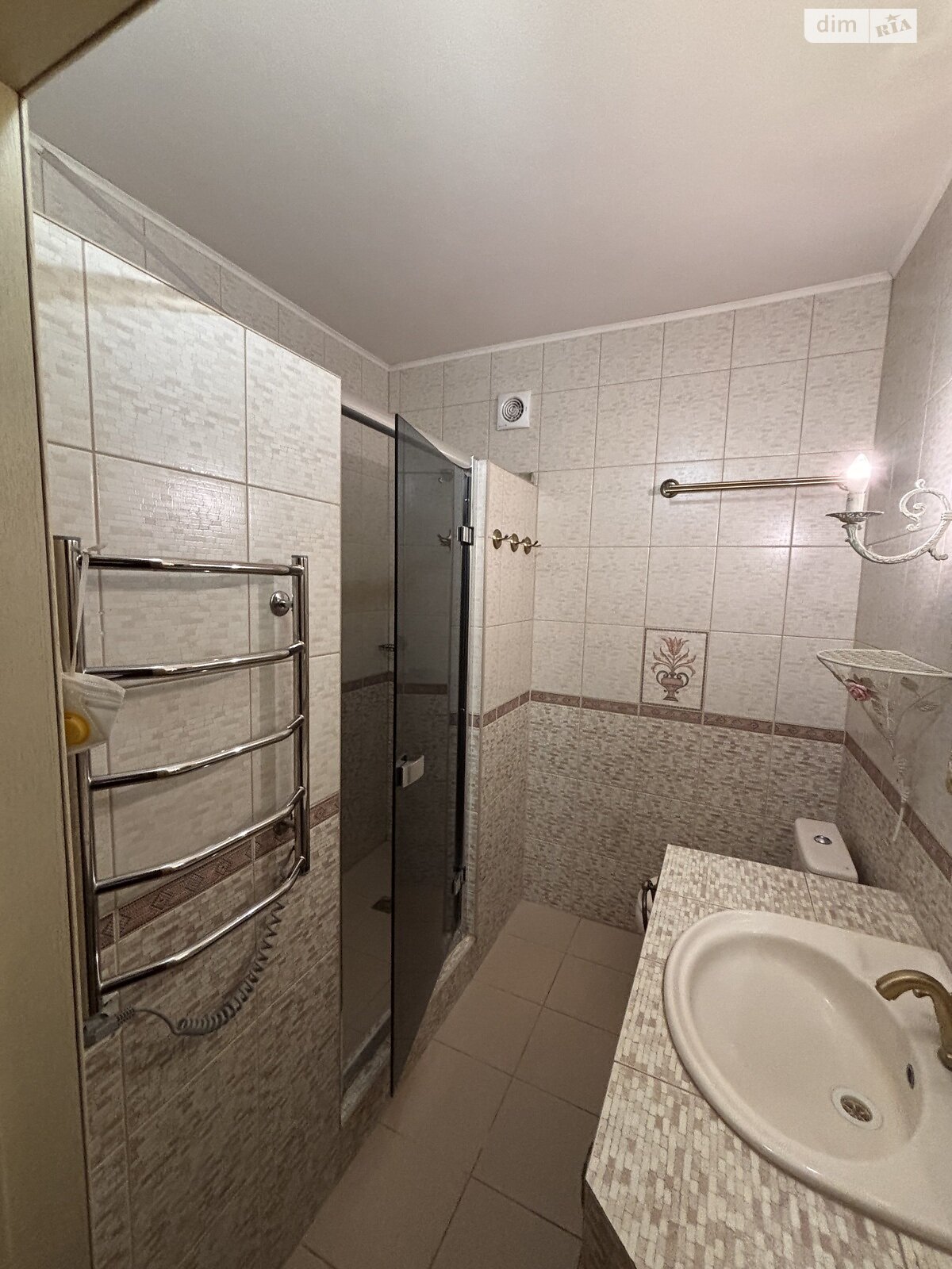 трехэтажный таунхаус, 73 кв. м, кирпич. Сдается помесячно в Ирпене, в районе Ирпень фото 1