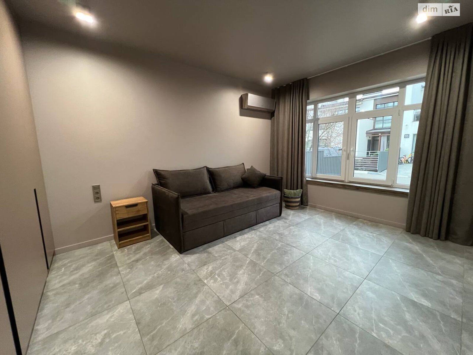 двухэтажный таунхаус, 130 кв. м, кирпич. Сдается помесячно в Ирпене фото 1