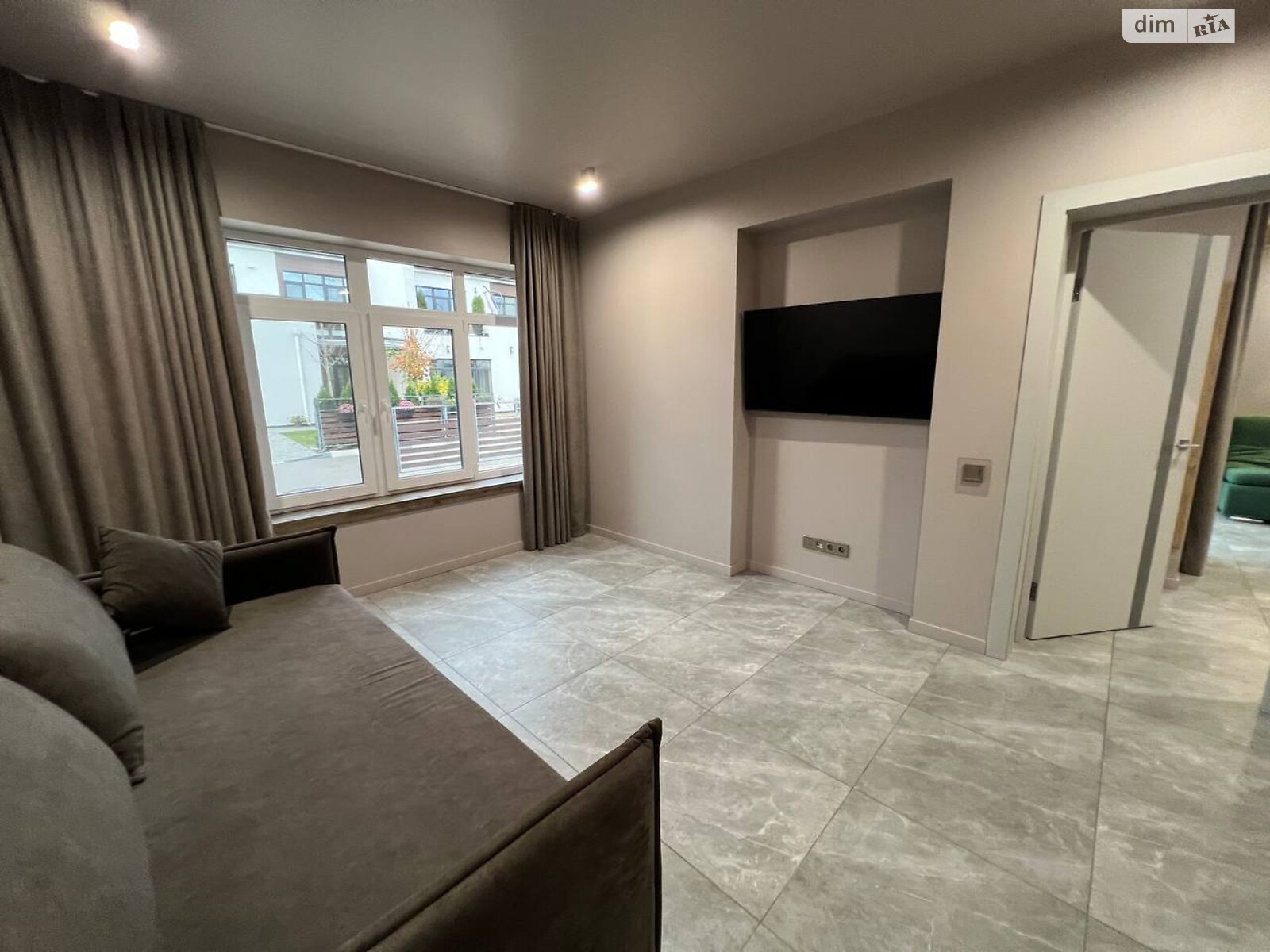 двухэтажный таунхаус, 130 кв. м, кирпич. Сдается помесячно в Ирпене фото 1