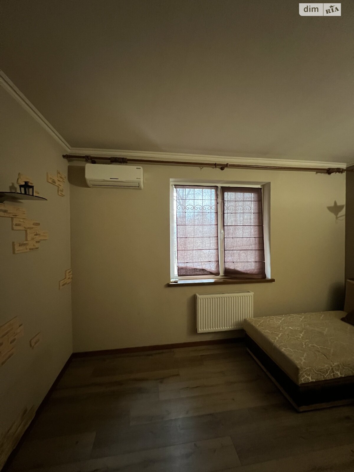 трехэтажный таунхаус, 120 кв. м, кирпич. Сдается помесячно в Ирпене, в районе Романовка фото 1