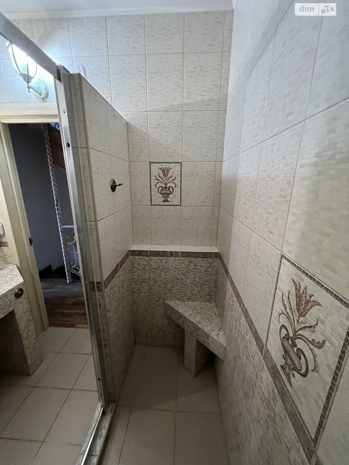 трехэтажный таунхаус, 120 кв. м, кирпич. Сдается помесячно в Ирпене, в районе Романовка фото 1