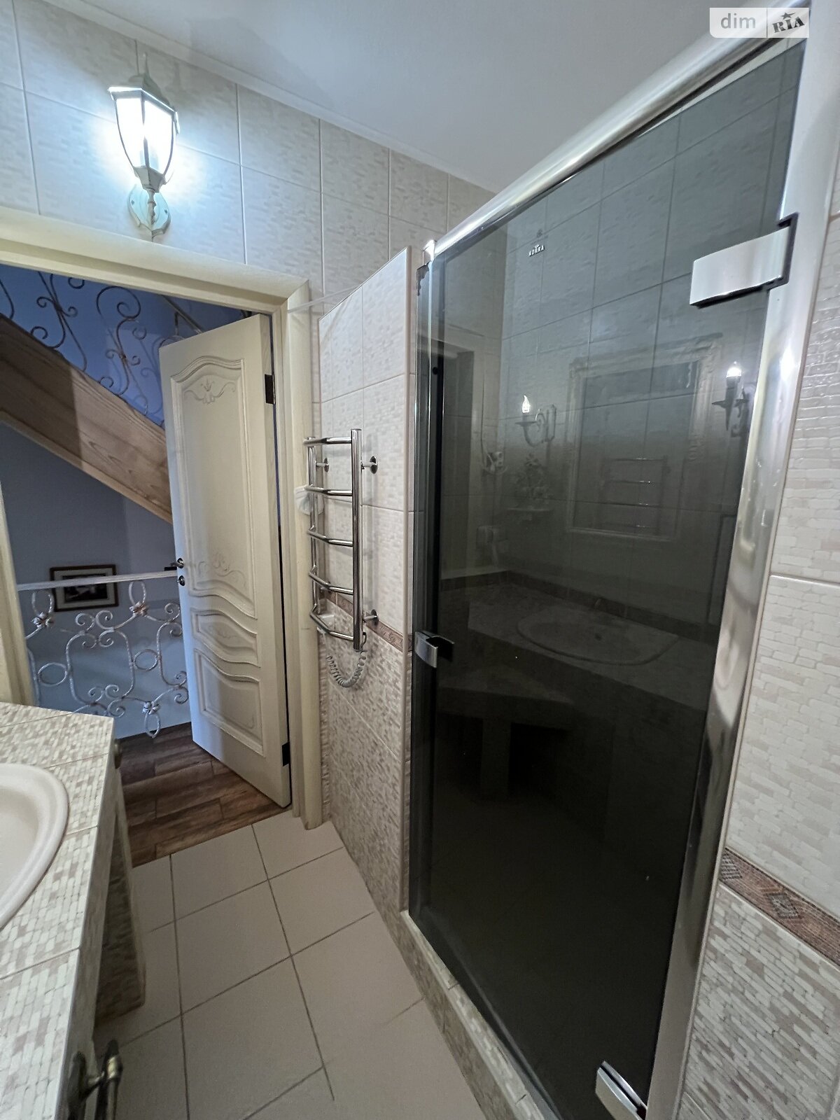 трехэтажный таунхаус, 120 кв. м, кирпич. Сдается помесячно в Ирпене, в районе Романовка фото 1