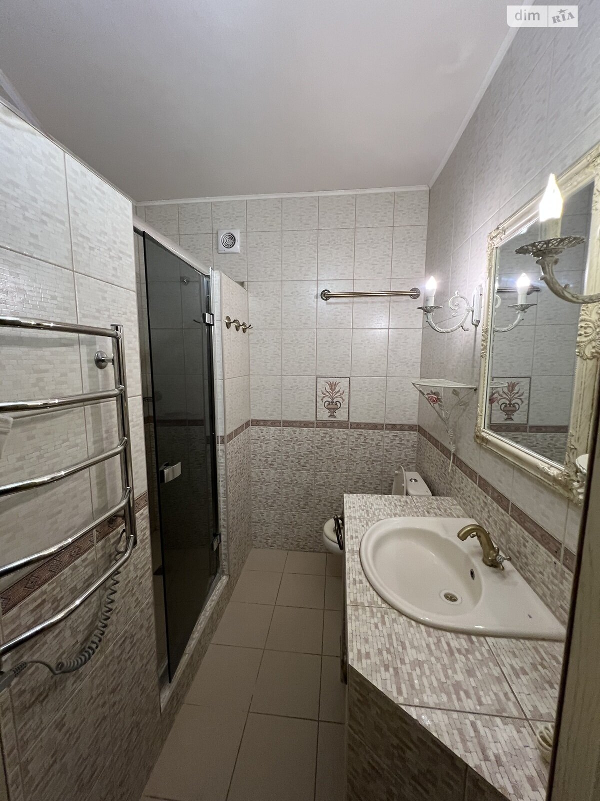 трехэтажный таунхаус, 120 кв. м, кирпич. Сдается помесячно в Ирпене, в районе Романовка фото 1