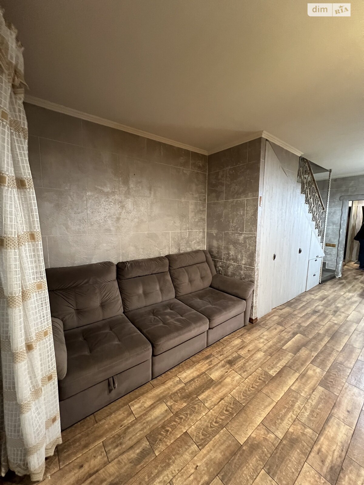 трехэтажный таунхаус, 120 кв. м, кирпич. Сдается помесячно в Ирпене, в районе Романовка фото 1