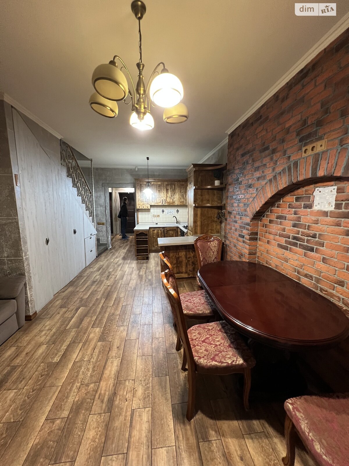 трехэтажный таунхаус, 120 кв. м, кирпич. Сдается помесячно в Ирпене, в районе Романовка фото 1