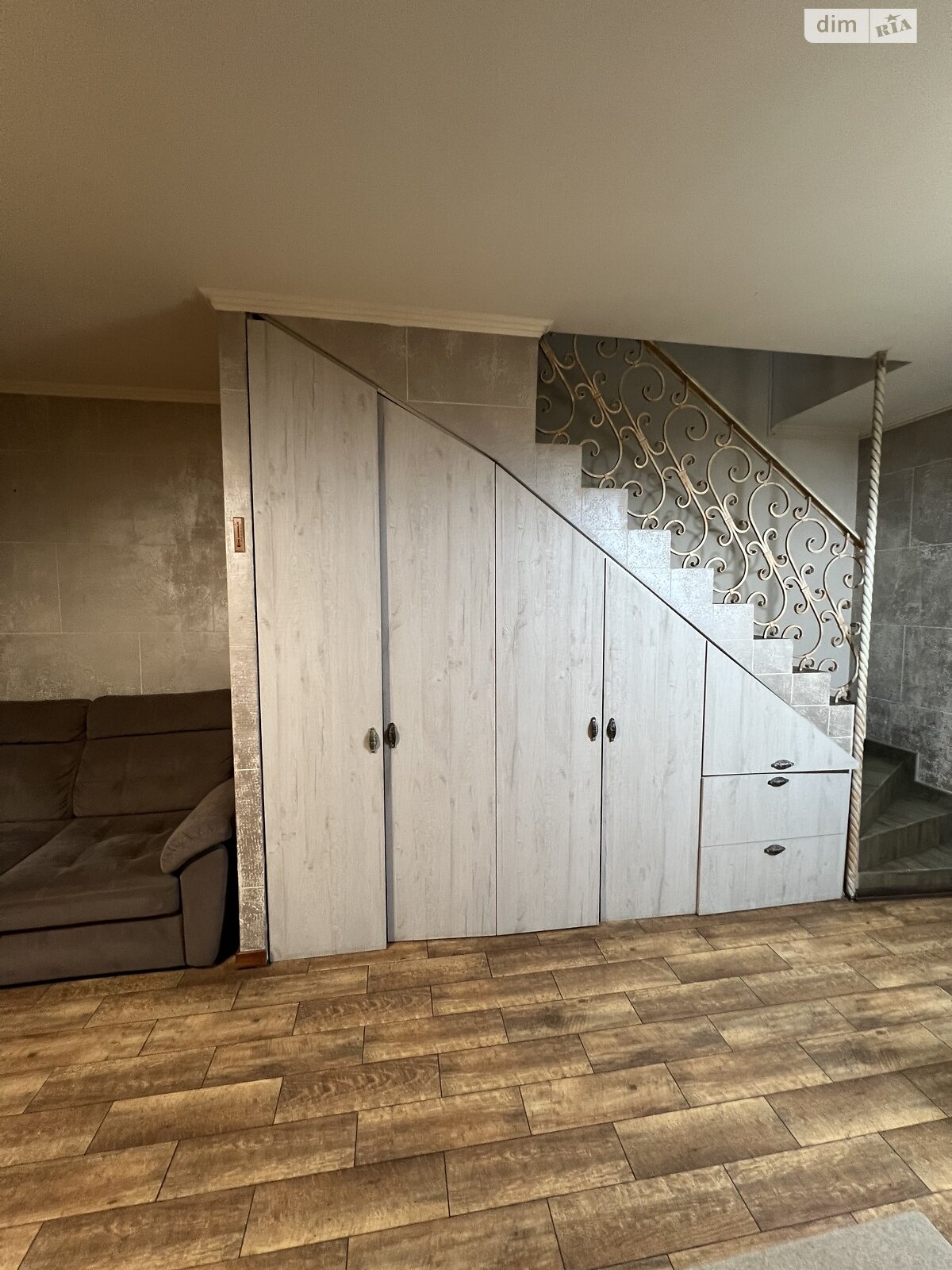 трехэтажный таунхаус, 120 кв. м, кирпич. Сдается помесячно в Ирпене, в районе Романовка фото 1