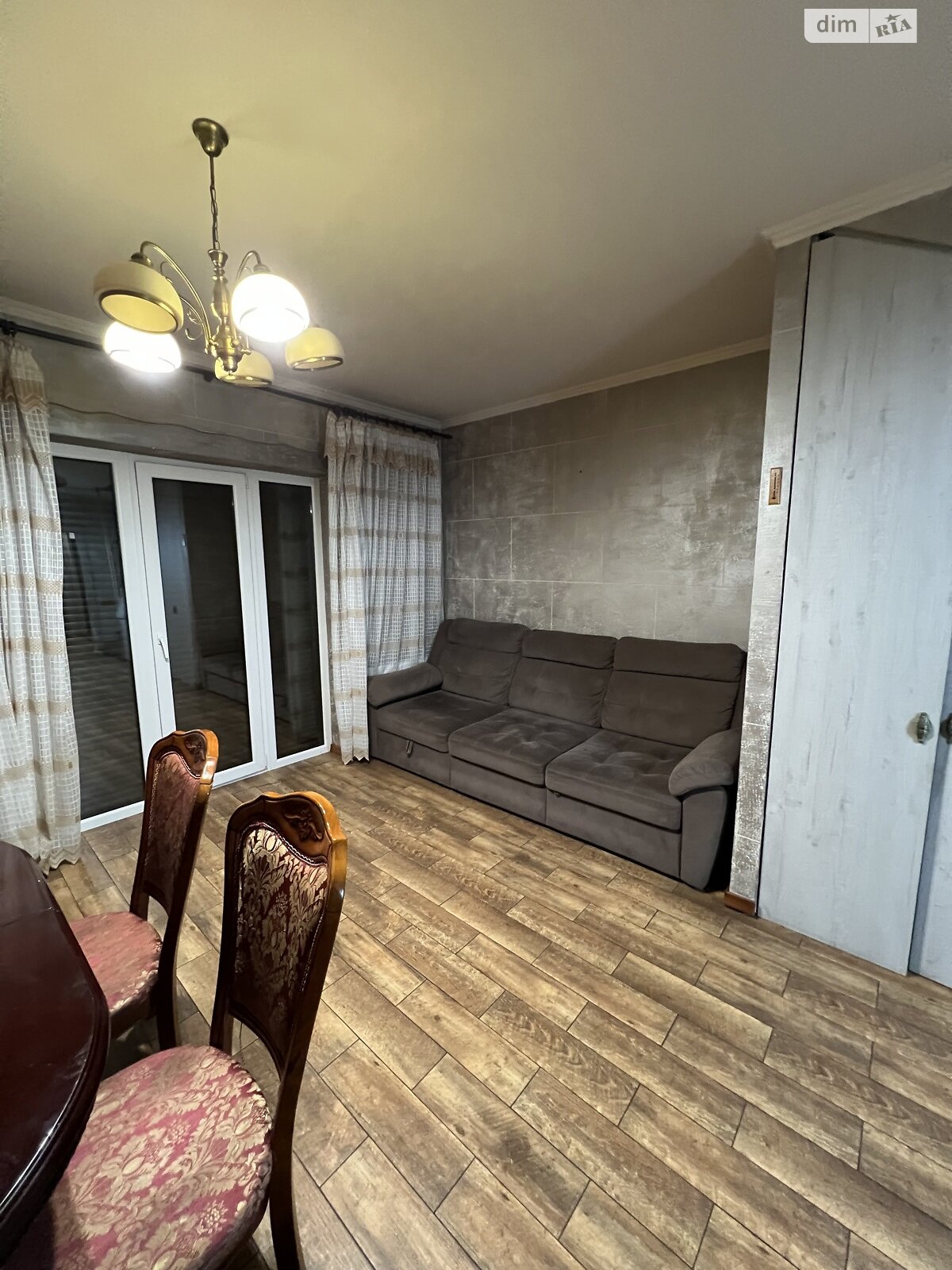 трехэтажный таунхаус, 120 кв. м, кирпич. Сдается помесячно в Ирпене, в районе Романовка фото 1