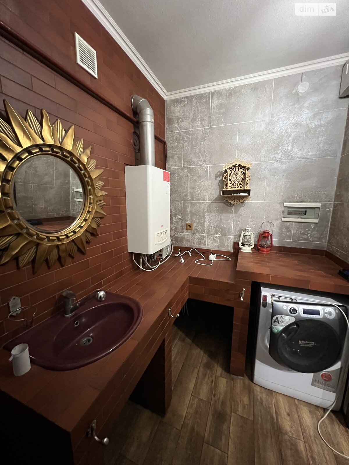 трехэтажный таунхаус, 120 кв. м, кирпич. Сдается помесячно в Ирпене, в районе Романовка фото 1