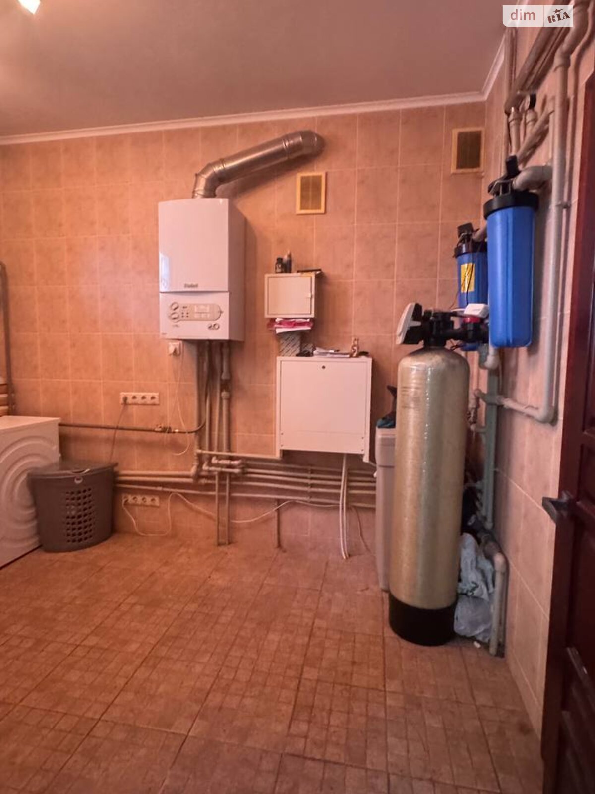 триповерховий таунхаус, 120 кв. м, цегла. Здається помісячно в Ірпені фото 1 триповерховий таунхаус, 120 кв. м, цегла. Здається помісячно в Ірпені фото 1