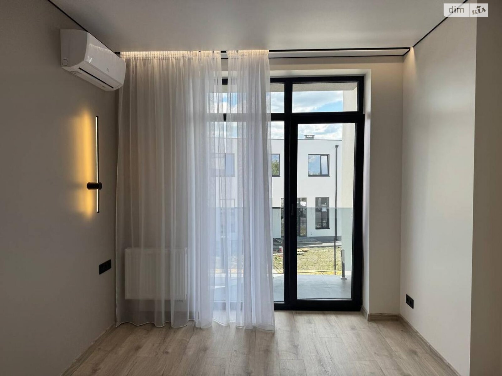 двухэтажный таунхаус, 125 кв. м, газобетон. Сдается помесячно в Киеве, в районе Осокорки фото 1