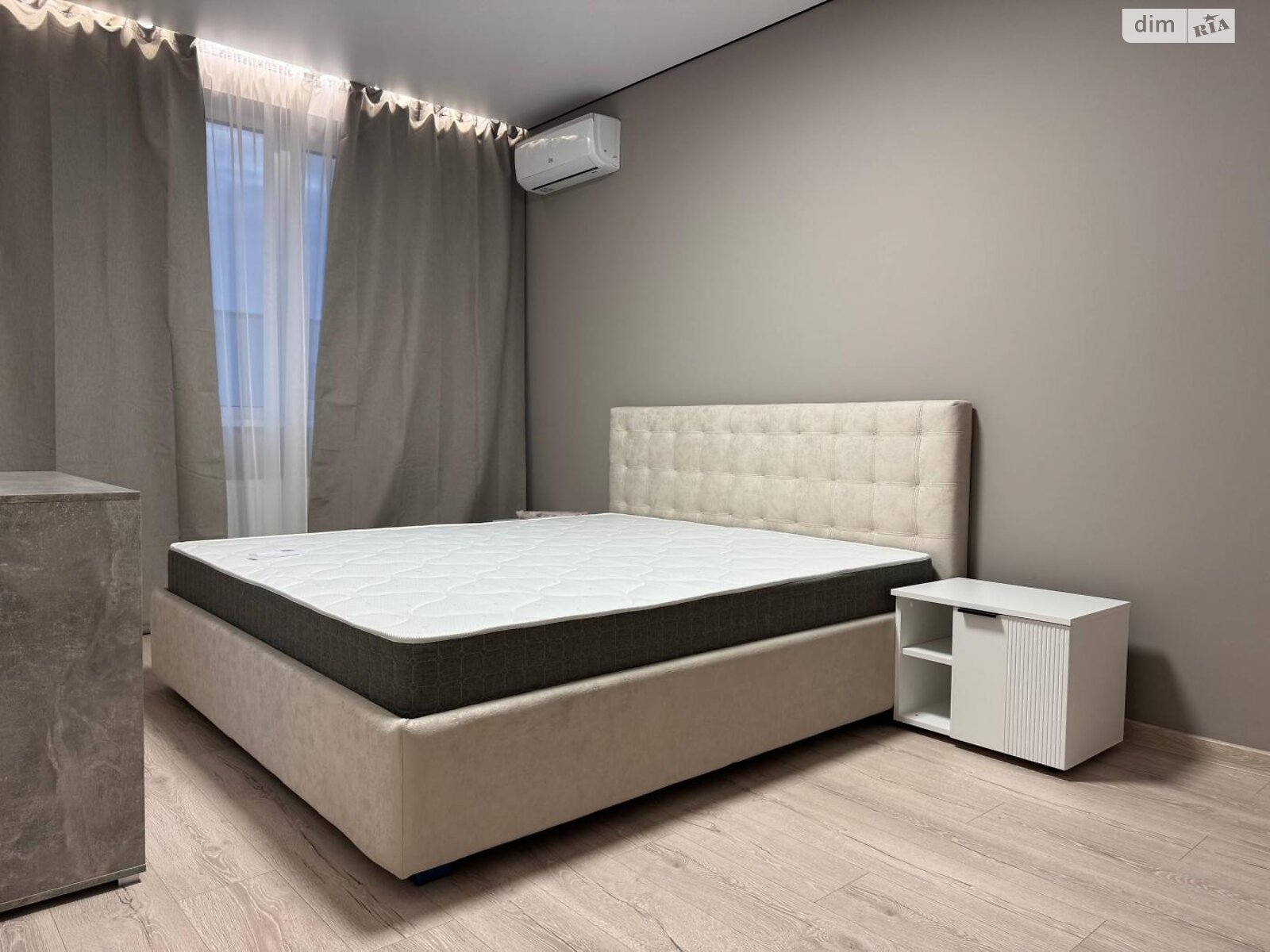 двухэтажный таунхаус, 125 кв. м, кирпич. Сдается помесячно в Киеве, в районе Осокорки фото 1 двухэтажный таунхаус, 125 кв. м, кирпич. Сдается помесячно в Киеве, в районе Осокорки фото 1