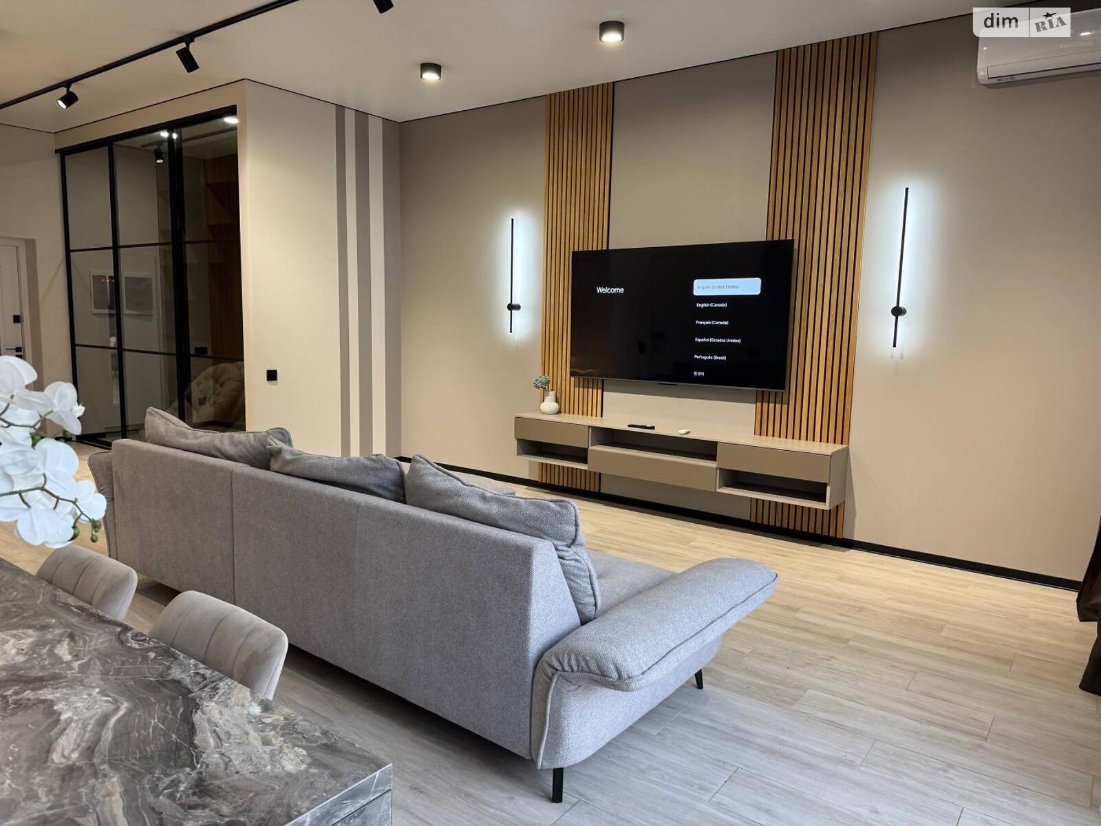 двопроверховий таунхаус, 125 кв. м, кирпич. Здається помісячно в Києві, в районі Осокорки фото 1