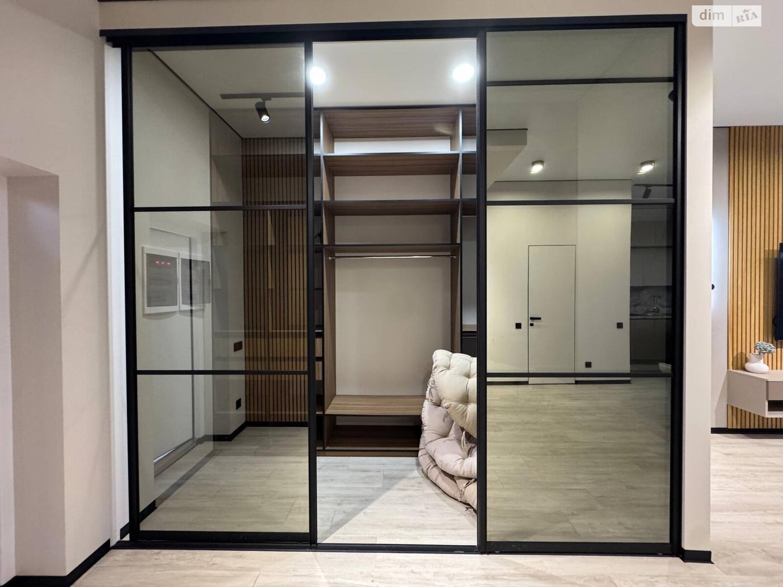 двопроверховий таунхаус, 125 кв. м, кирпич. Здається помісячно в Києві, в районі Осокорки фото 1