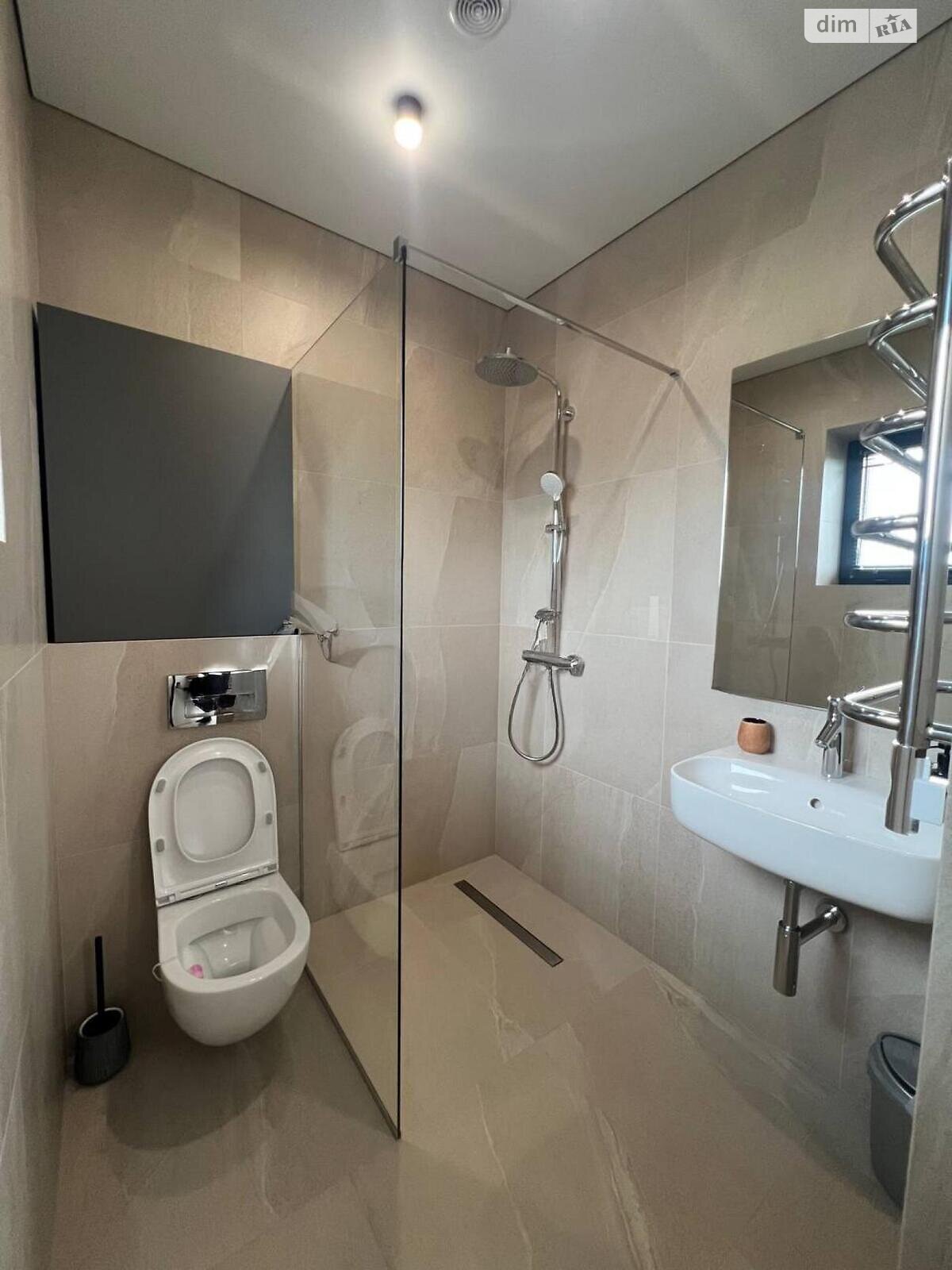 двоповерховий таунхаус, 155.7 кв. м, цегла. Здається помісячно в Києві, в районі Віта-Литовська фото 1 двопроверховий таунхаус, 155.7 кв. м, цегла. Здається помісячно в Києві, в районі Віта-Литовська фото 1