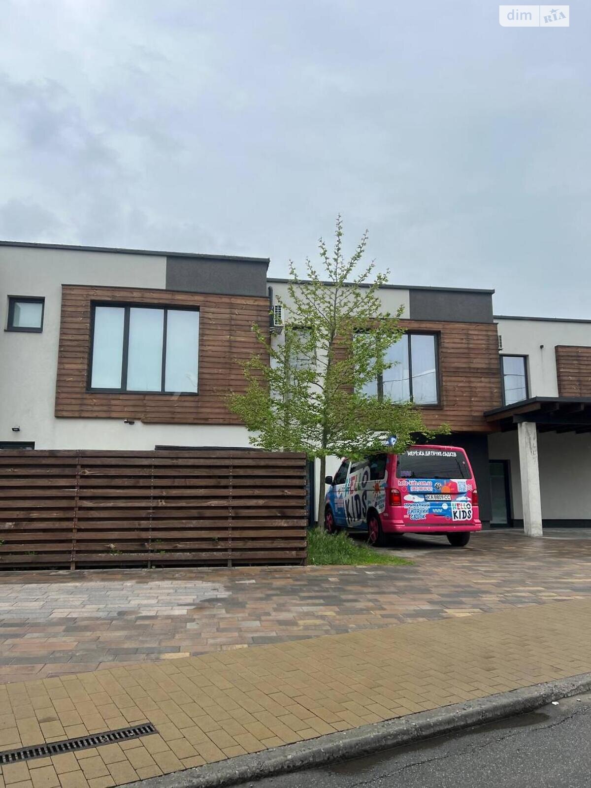 двоповерховий таунхаус, 155.7 кв. м, цегла. Здається помісячно в Києві, в районі Віта-Литовська фото 1 двопроверховий таунхаус, 155.7 кв. м, цегла. Здається помісячно в Києві, в районі Віта-Литовська фото 1