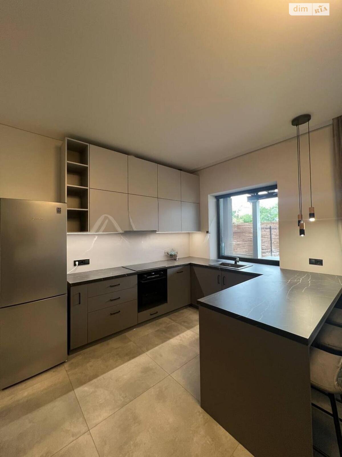 двоповерховий таунхаус, 155.7 кв. м, цегла. Здається помісячно в Києві, в районі Віта-Литовська фото 1 двопроверховий таунхаус, 155.7 кв. м, цегла. Здається помісячно в Києві, в районі Віта-Литовська фото 1