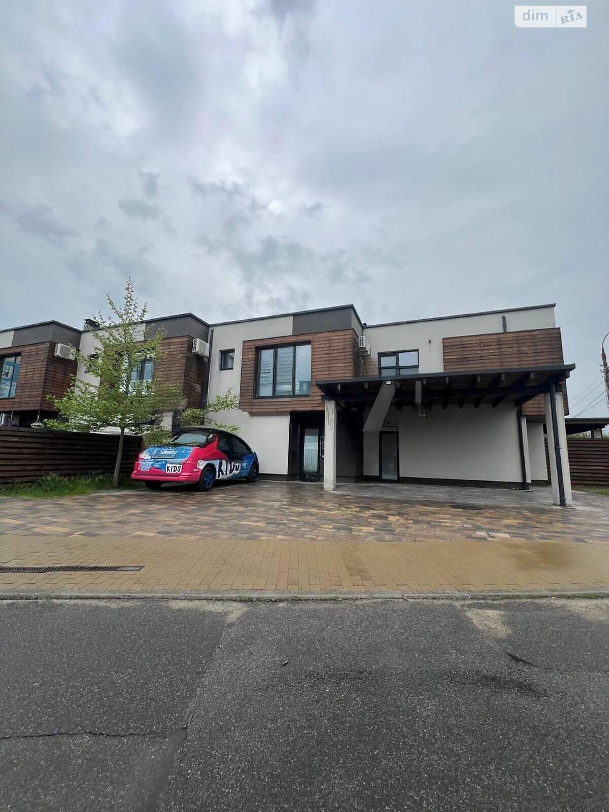 двоповерховий таунхаус, 155.7 кв. м, цегла. Здається помісячно в Києві, в районі Віта-Литовська фото 1 двопроверховий таунхаус, 155.7 кв. м, цегла. Здається помісячно в Києві, в районі Віта-Литовська фото 1