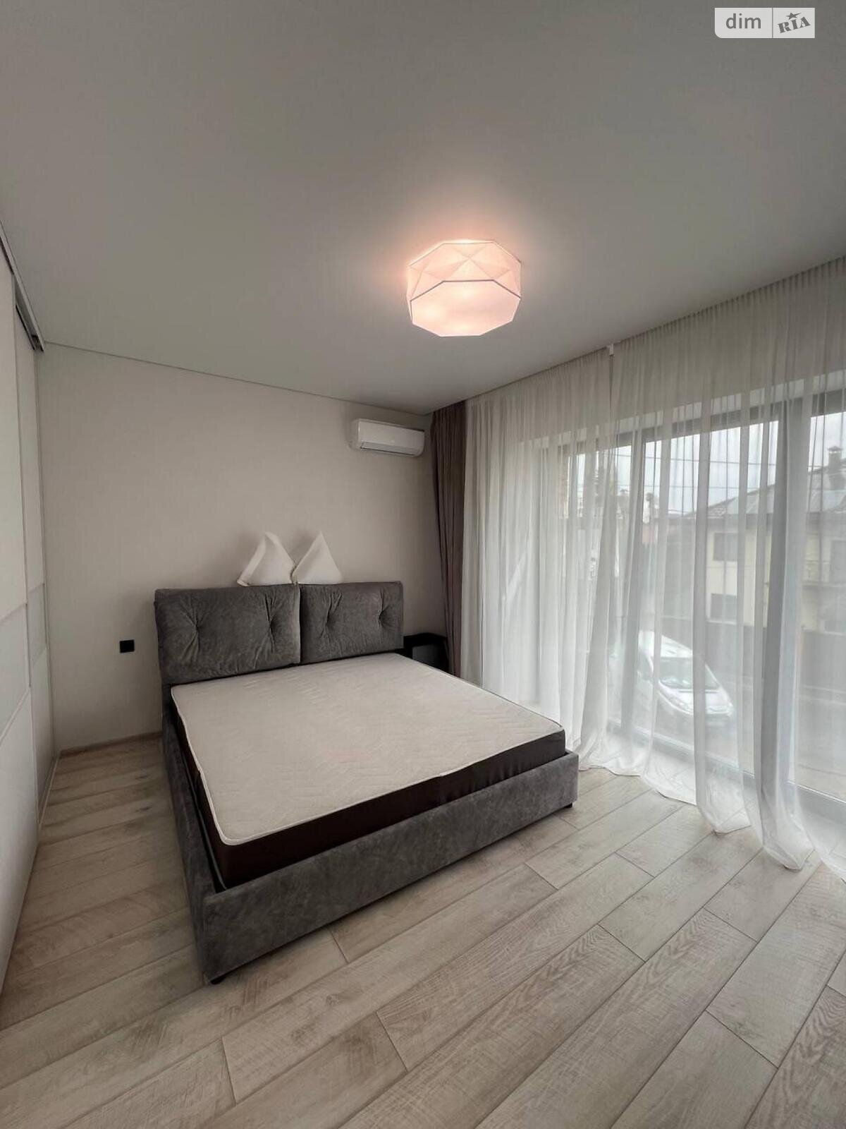 двоповерховий таунхаус, 155.7 кв. м, цегла. Здається помісячно в Києві, в районі Віта-Литовська фото 1 двопроверховий таунхаус, 155.7 кв. м, цегла. Здається помісячно в Києві, в районі Віта-Литовська фото 1