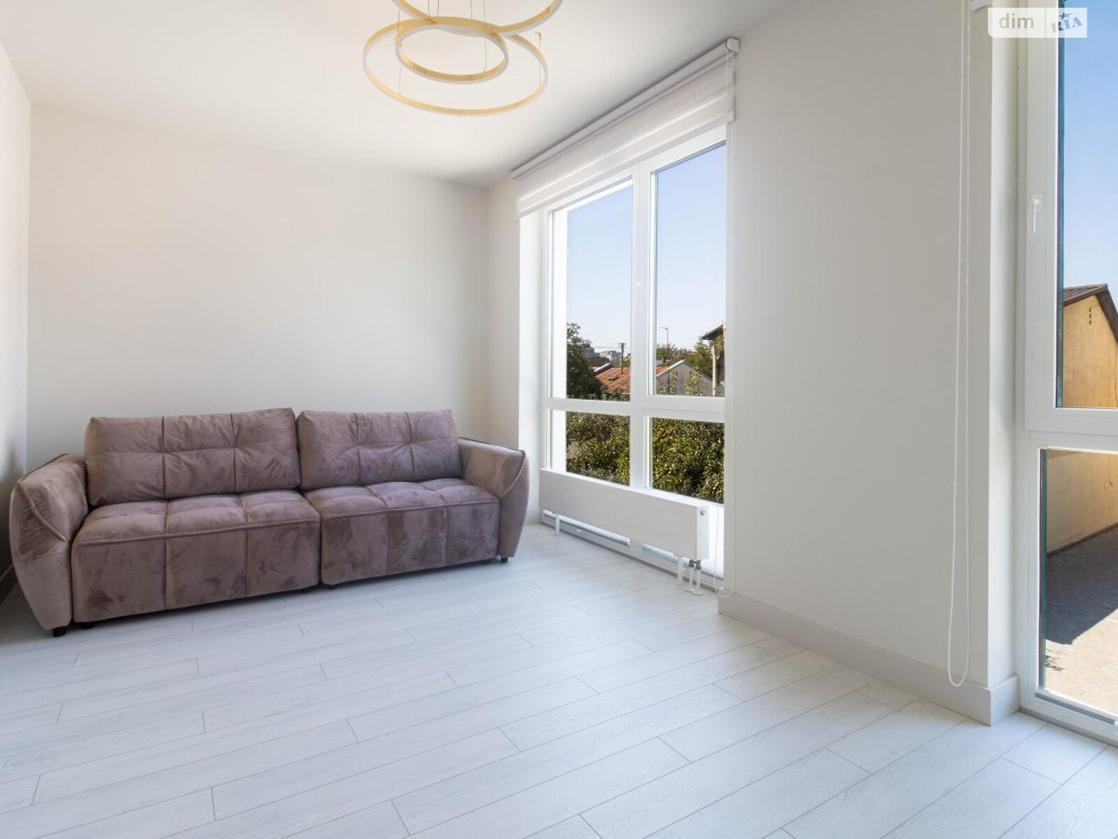 трехэтажный таунхаус, 180 кв. м, кирпич. Сдается помесячно в Львове, в районе Франковский фото 1 трехэтажный таунхаус, 180 кв. м, кирпич. Сдается помесячно в Львове, в районе Франковский фото 1