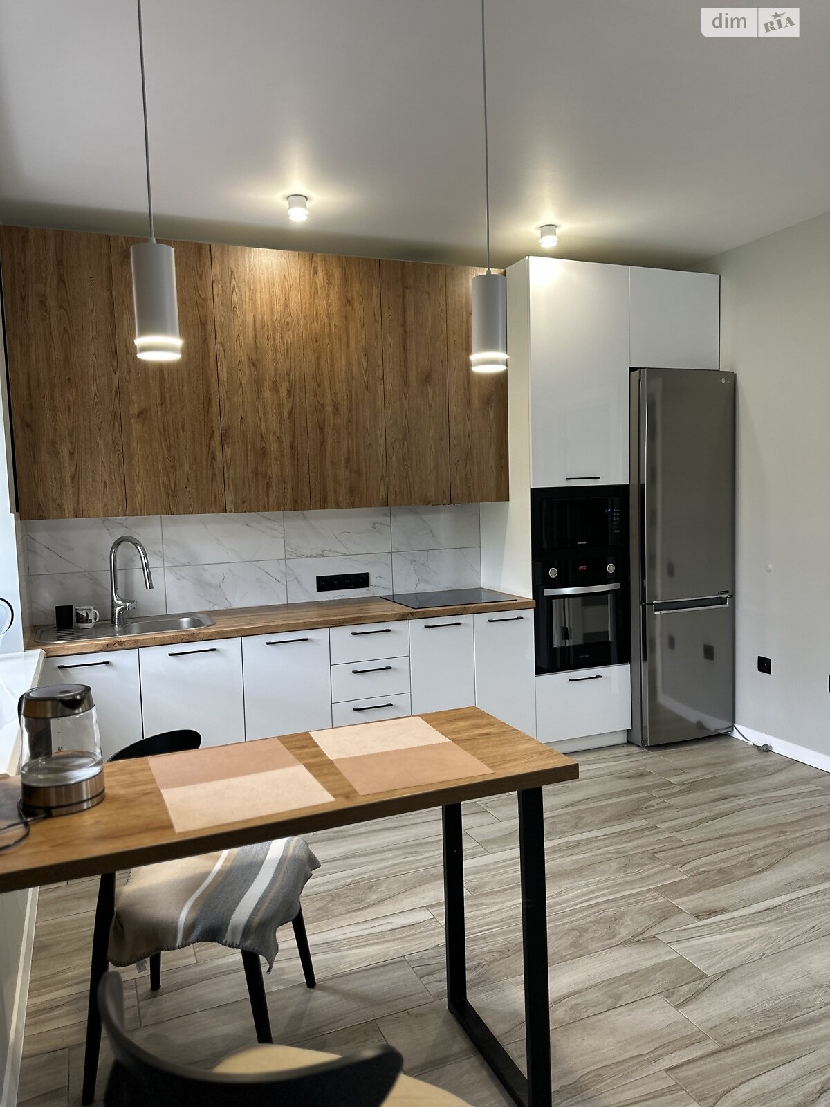 двухэтажный таунхаус, 100 кв. м, кирпич. Сдается помесячно в Никитинцах фото 1 двухэтажный таунхаус, 100 кв. м, кирпич. Сдается помесячно в Никитинцах фото 1