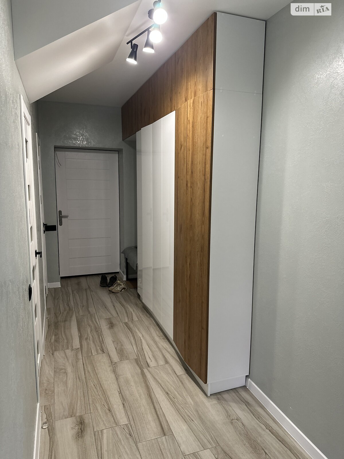 двухэтажный таунхаус, 100 кв. м, кирпич. Сдается помесячно в Никитинцах фото 1 двухэтажный таунхаус, 100 кв. м, кирпич. Сдается помесячно в Никитинцах фото 1