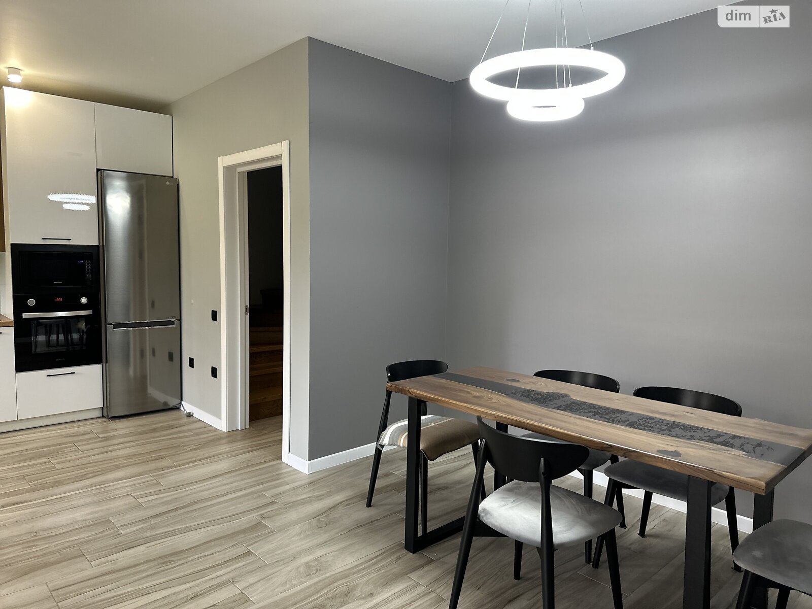 двухэтажный таунхаус, 100 кв. м, кирпич. Сдается помесячно в Никитинцах фото 1 двухэтажный таунхаус, 100 кв. м, кирпич. Сдается помесячно в Никитинцах фото 1