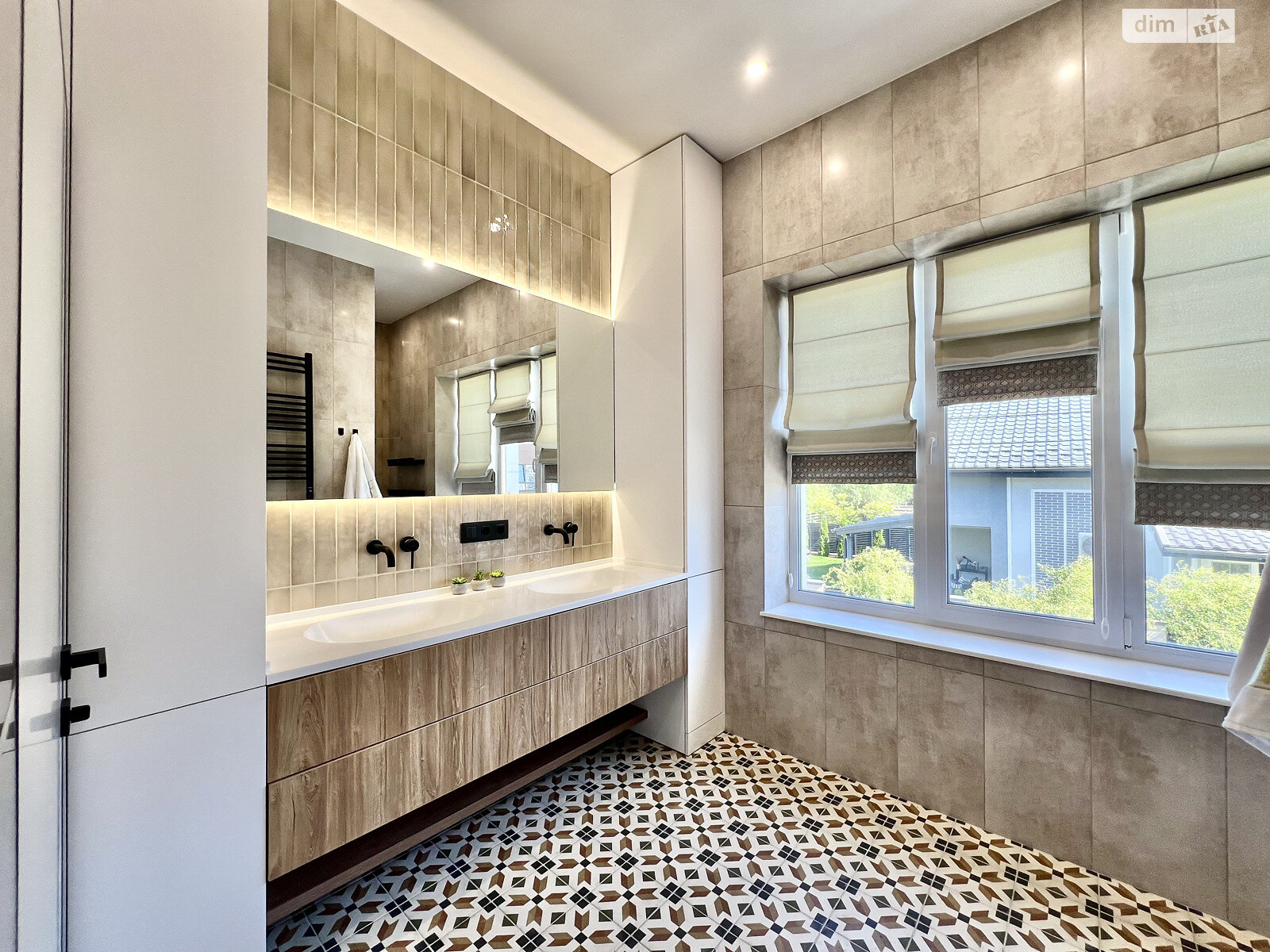 двухэтажный таунхаус, 97 кв. м, газобетон. Сдается помесячно в Новых Петровцах фото 1 двухэтажный таунхаус, 97 кв. м, газобетон. Сдается помесячно в Новых Петровцах фото 1