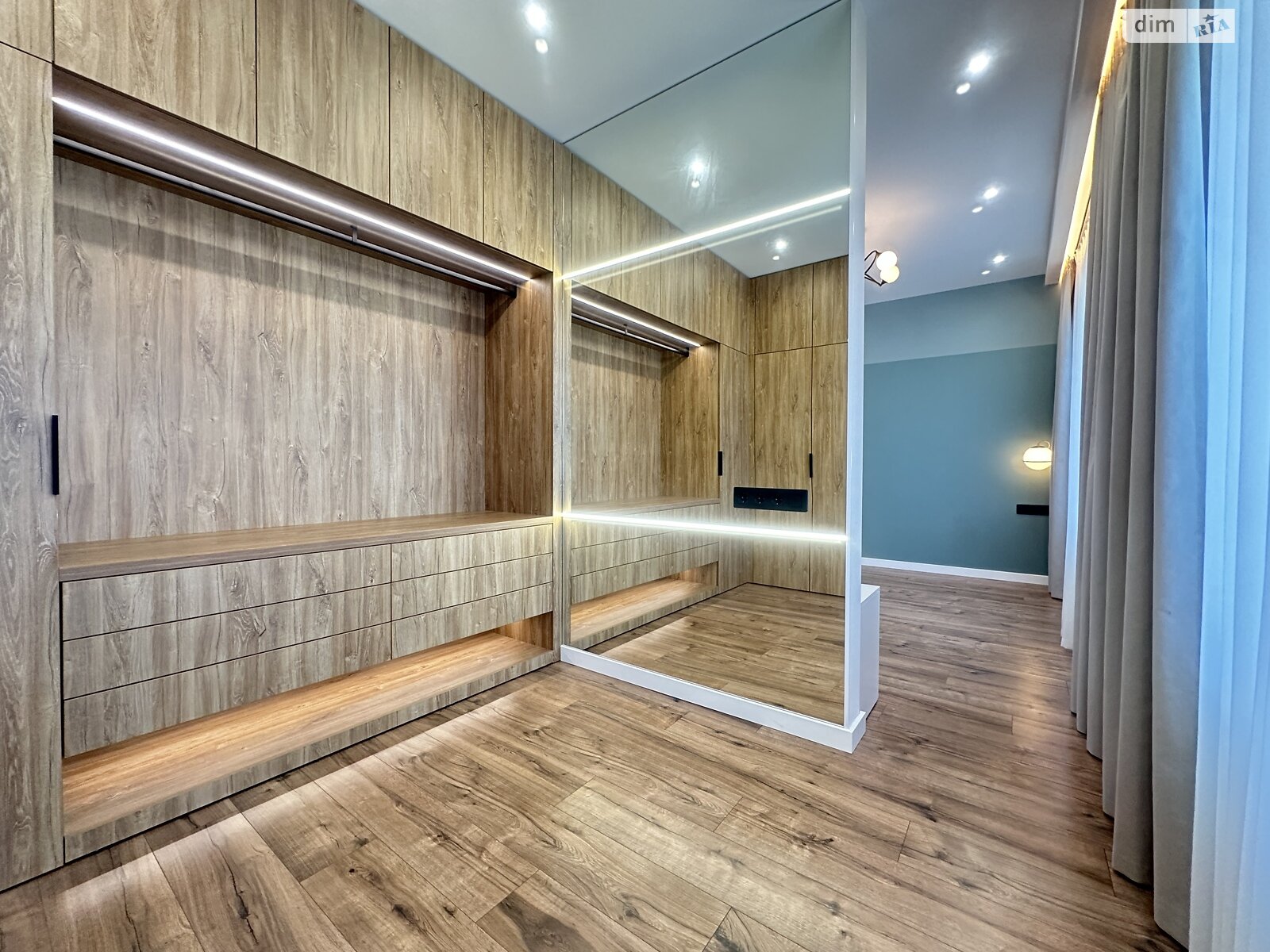 двухэтажный таунхаус, 97.8 кв. м, кирпич. Сдается помесячно в Новых Петровцах фото 1 двухэтажный таунхаус, 97.8 кв. м, кирпич. Сдается помесячно в Новых Петровцах фото 1