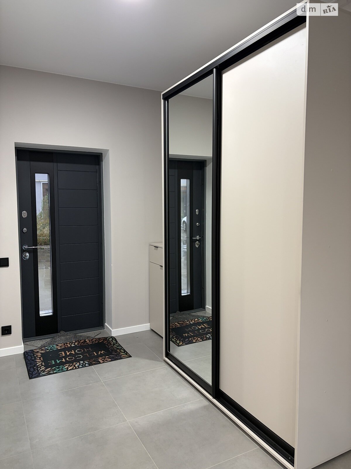 двухэтажный таунхаус, 90 кв. м, кирпич. Сдается помесячно в Новых Петровцах фото 1 двухэтажный таунхаус, 90 кв. м, кирпич. Сдается помесячно в Новых Петровцах фото 1