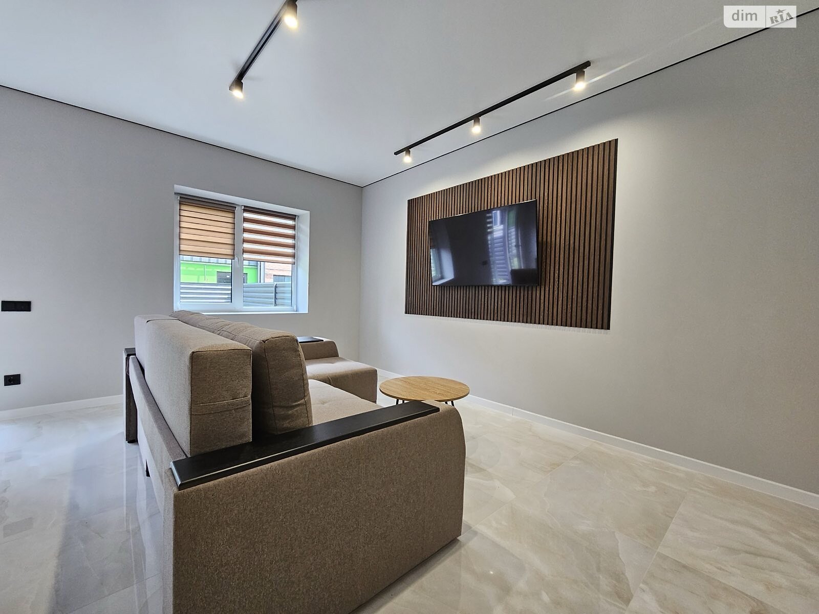 двухэтажный таунхаус, 120 кв. м, кирпич. Сдается помесячно в Петрикове фото 1 двухэтажный таунхаус, 120 кв. м, кирпич. Сдается помесячно в Петрикове фото 1