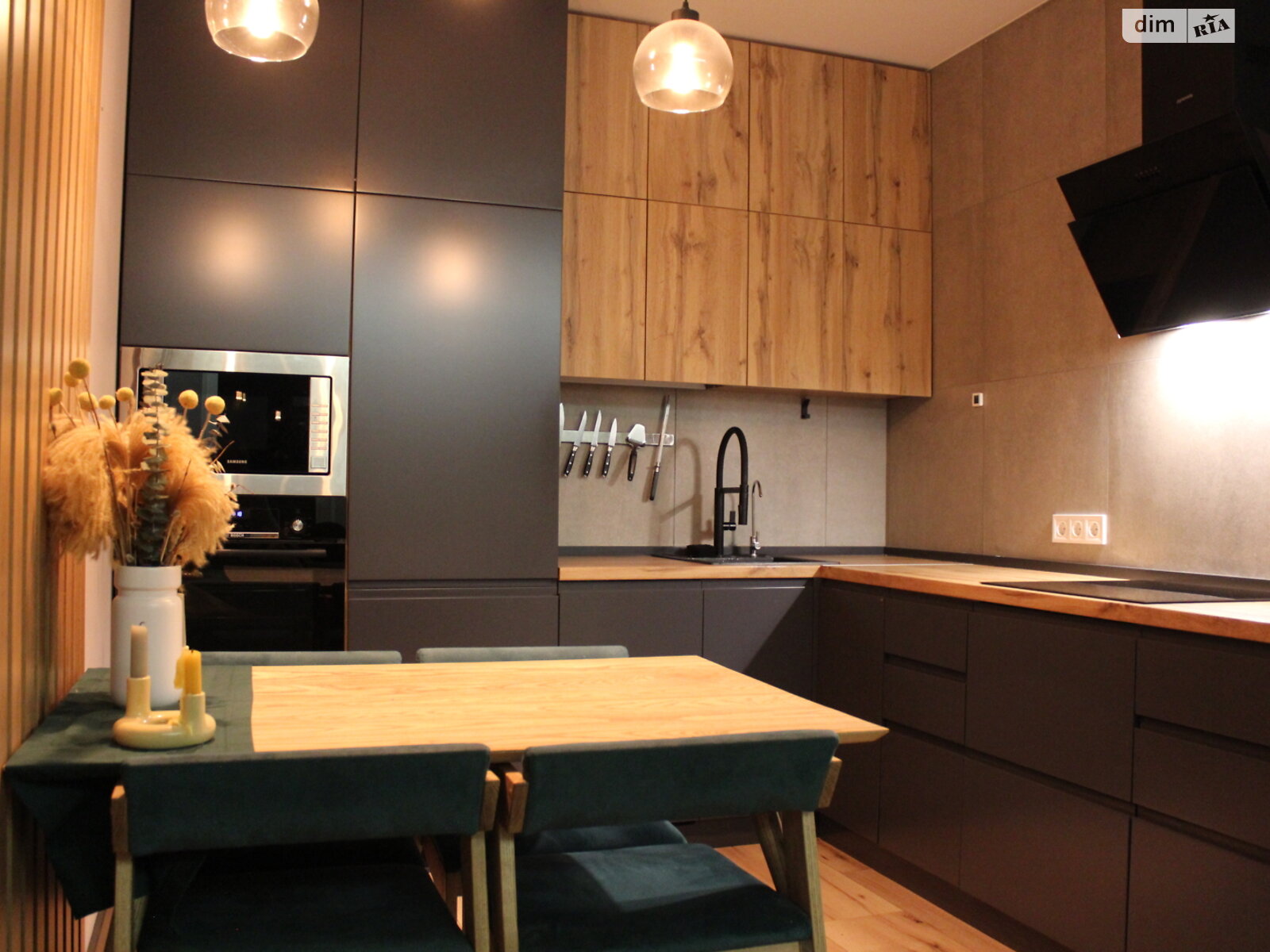 трехэтажный таунхаус, 100 кв. м, кирпич. Сдается помесячно в Петропавловской Борщаговке фото 1 трехэтажный таунхаус, 100 кв. м, кирпич. Сдается помесячно в Петропавловской Борщаговке фото 1