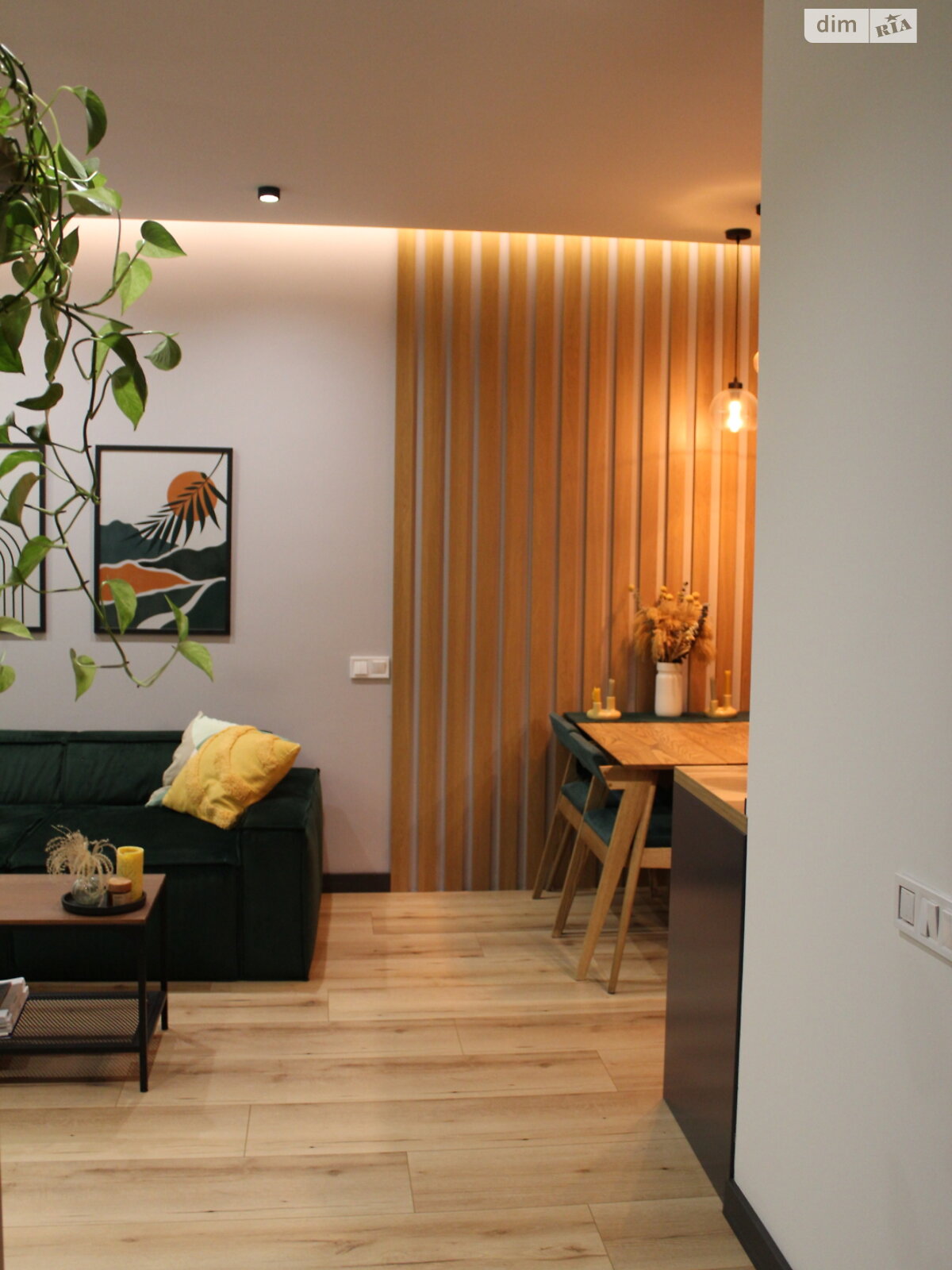 трехэтажный таунхаус, 100 кв. м, кирпич. Сдается помесячно в Петропавловской Борщаговке фото 1 трехэтажный таунхаус, 100 кв. м, кирпич. Сдается помесячно в Петропавловской Борщаговке фото 1