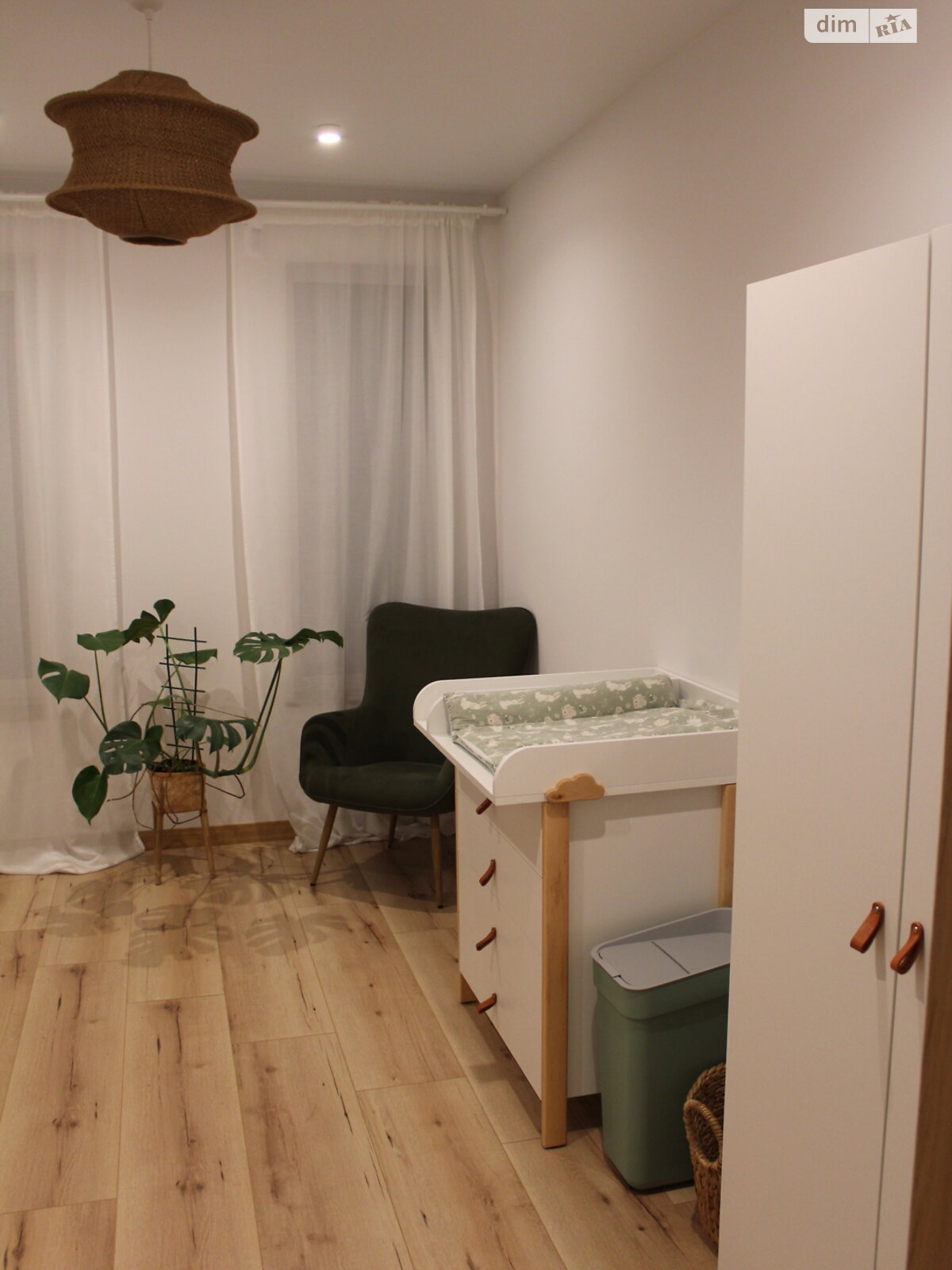 трехэтажный таунхаус, 100 кв. м, кирпич. Сдается помесячно в Петропавловской Борщаговке фото 1 трехэтажный таунхаус, 100 кв. м, кирпич. Сдается помесячно в Петропавловской Борщаговке фото 1