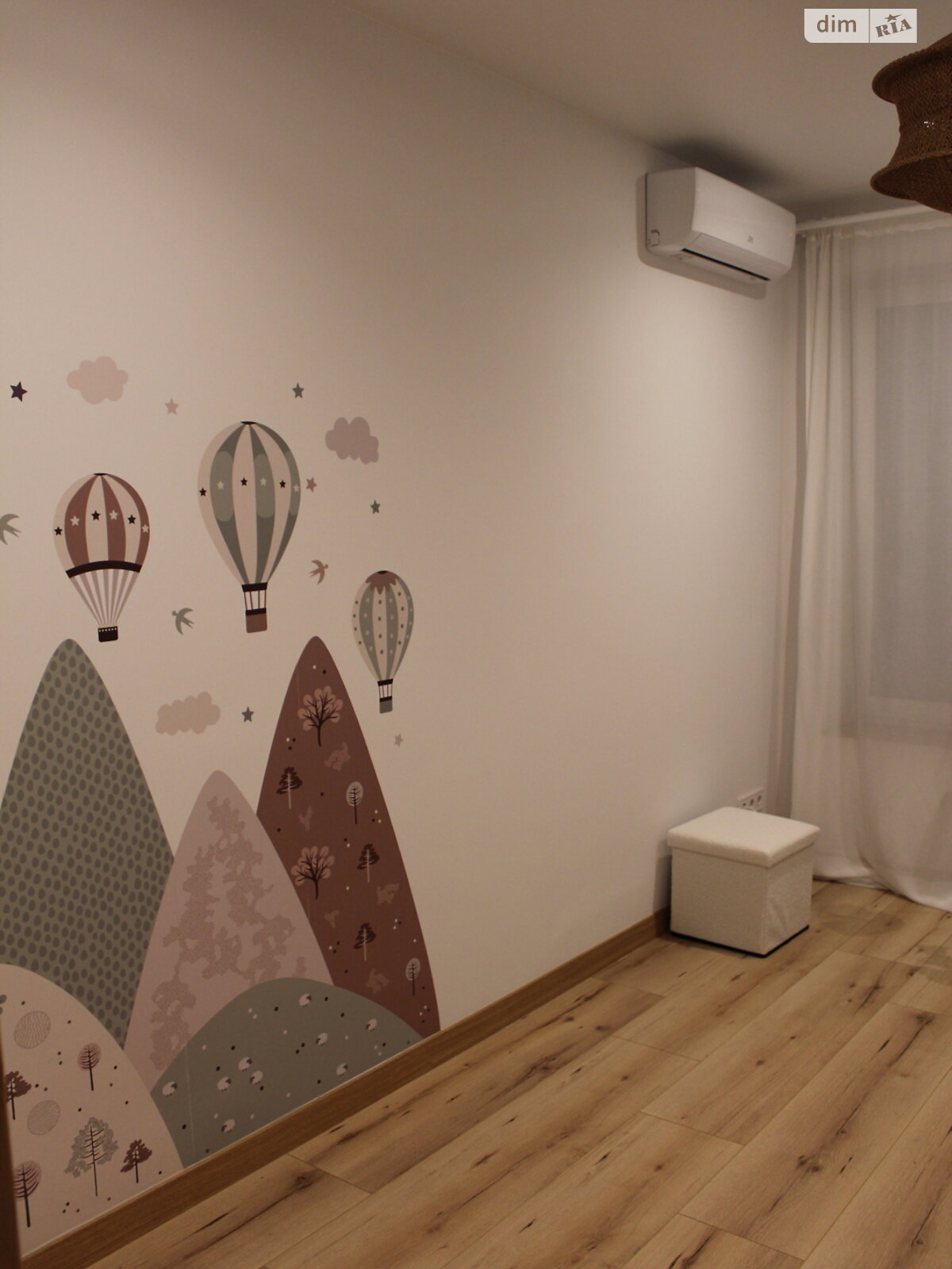 трехэтажный таунхаус, 100 кв. м, кирпич. Сдается помесячно в Петропавловской Борщаговке фото 1 трехэтажный таунхаус, 100 кв. м, кирпич. Сдается помесячно в Петропавловской Борщаговке фото 1