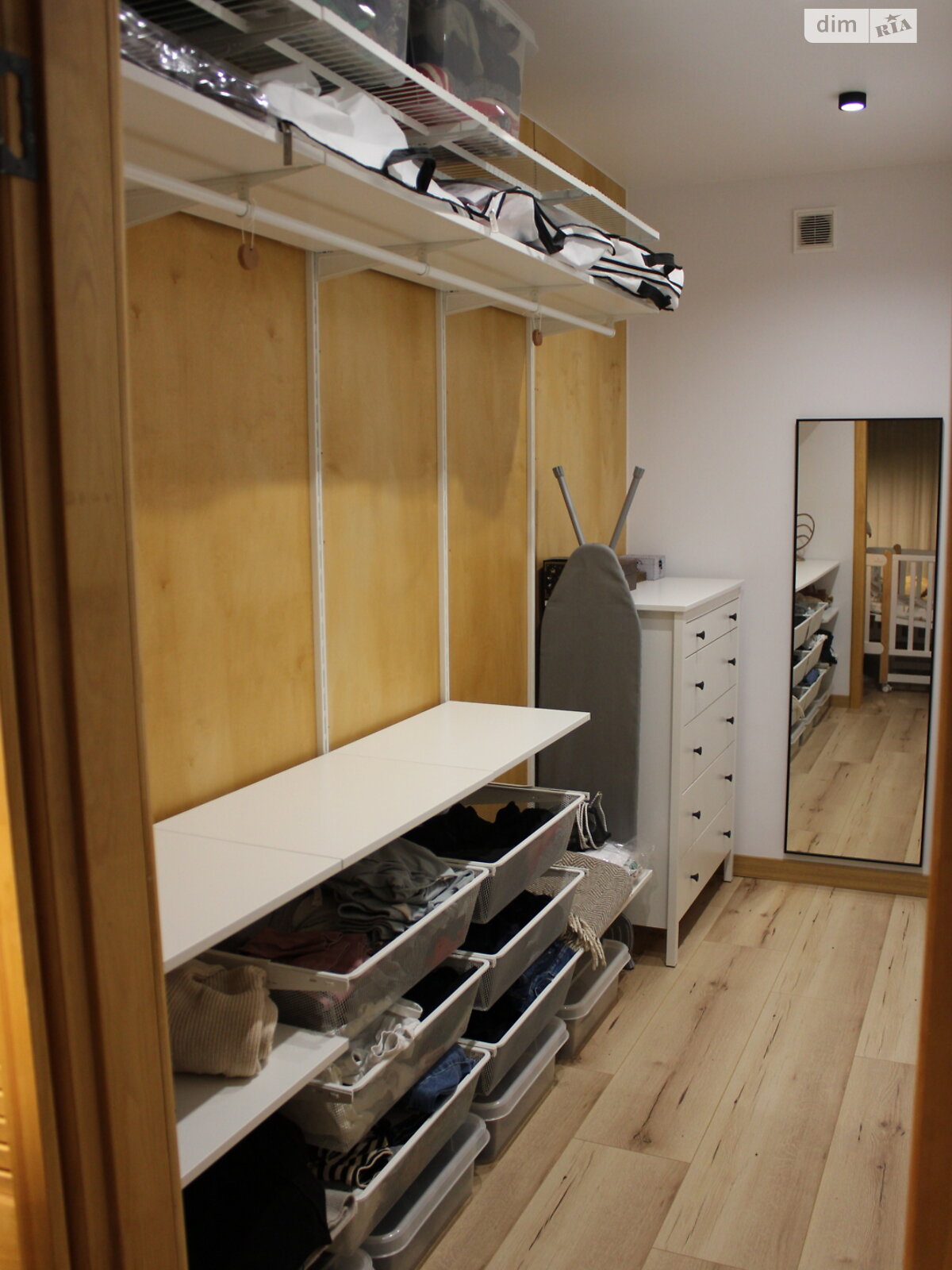 трехэтажный таунхаус, 100 кв. м, кирпич. Сдается помесячно в Петропавловской Борщаговке фото 1 трехэтажный таунхаус, 100 кв. м, кирпич. Сдается помесячно в Петропавловской Борщаговке фото 1