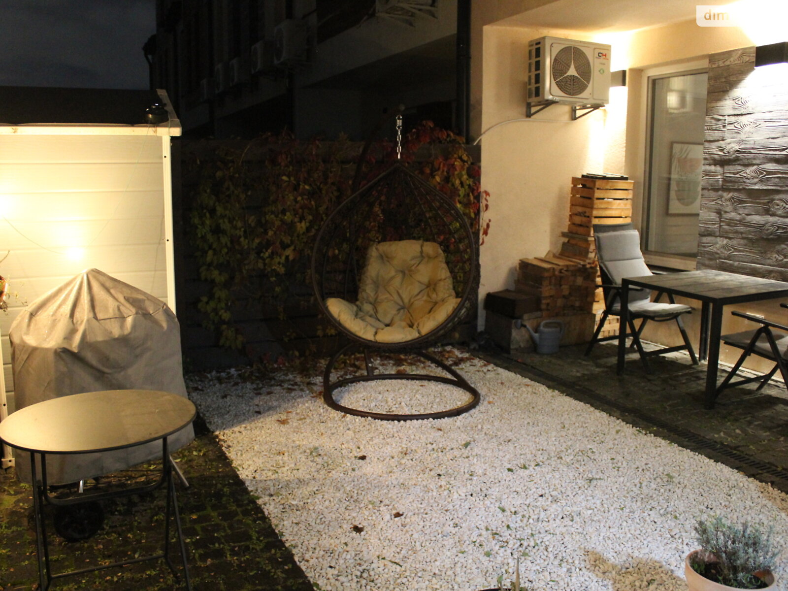 трехэтажный таунхаус, 100 кв. м, кирпич. Сдается помесячно в Петропавловской Борщаговке фото 1 трехэтажный таунхаус, 100 кв. м, кирпич. Сдается помесячно в Петропавловской Борщаговке фото 1