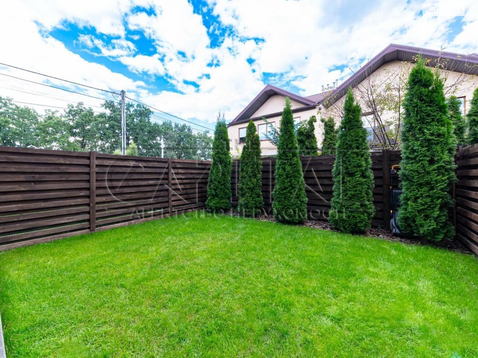 двухэтажный таунхаус, 110 кв. м, кирпич. Сдается помесячно в Петропавловской Борщаговке фото 1 двухэтажный таунхаус, 110 кв. м, кирпич. Сдается помесячно в Петропавловской Борщаговке фото 1