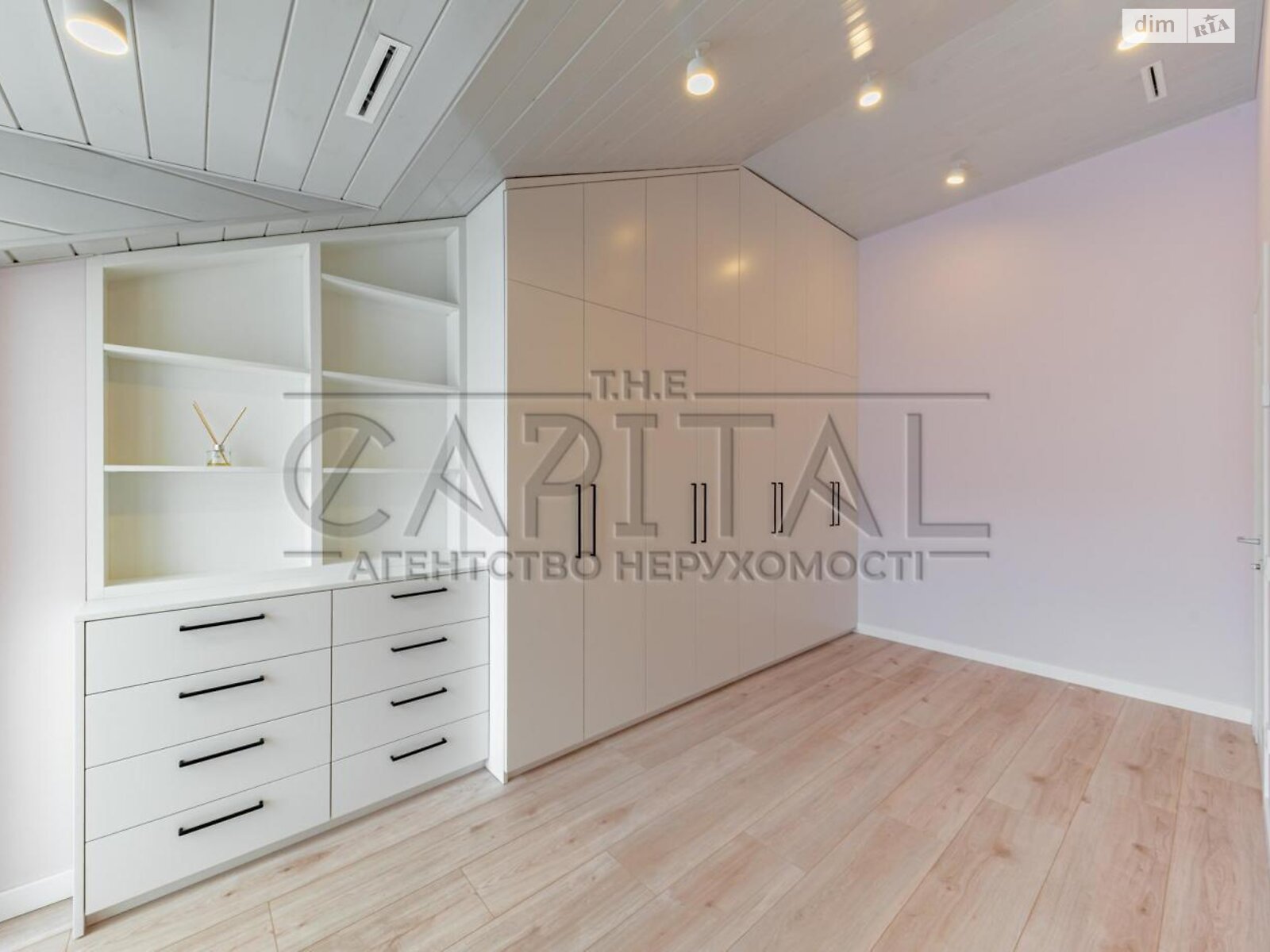 двухэтажный таунхаус, 110 кв. м, кирпич. Сдается помесячно в Петропавловской Борщаговке фото 1 двухэтажный таунхаус, 110 кв. м, кирпич. Сдается помесячно в Петропавловской Борщаговке фото 1