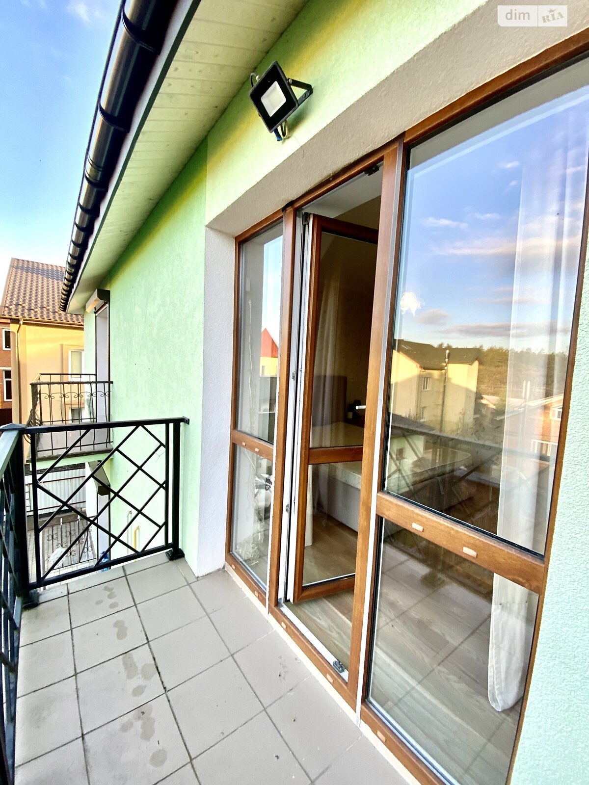 двоповерховий таунхаус, 130 кв. м, кирпич. Здається помісячно в Рудному, в районі Залізничний фото 1 двопроверховий таунхаус, 130 кв. м, кирпич. Здається помісячно в Рудному, в районі Залізничний фото 1