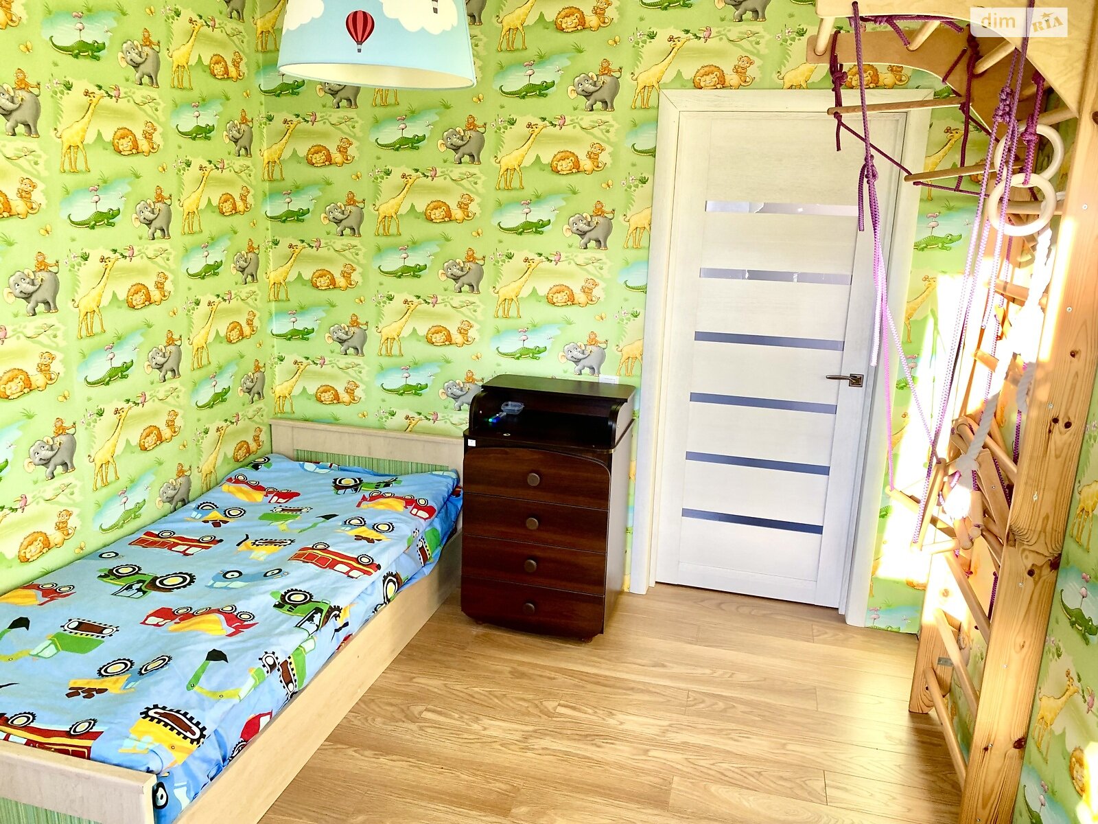 двоповерховий таунхаус, 130 кв. м, кирпич. Здається помісячно в Рудному, в районі Залізничний фото 1 двопроверховий таунхаус, 130 кв. м, кирпич. Здається помісячно в Рудному, в районі Залізничний фото 1