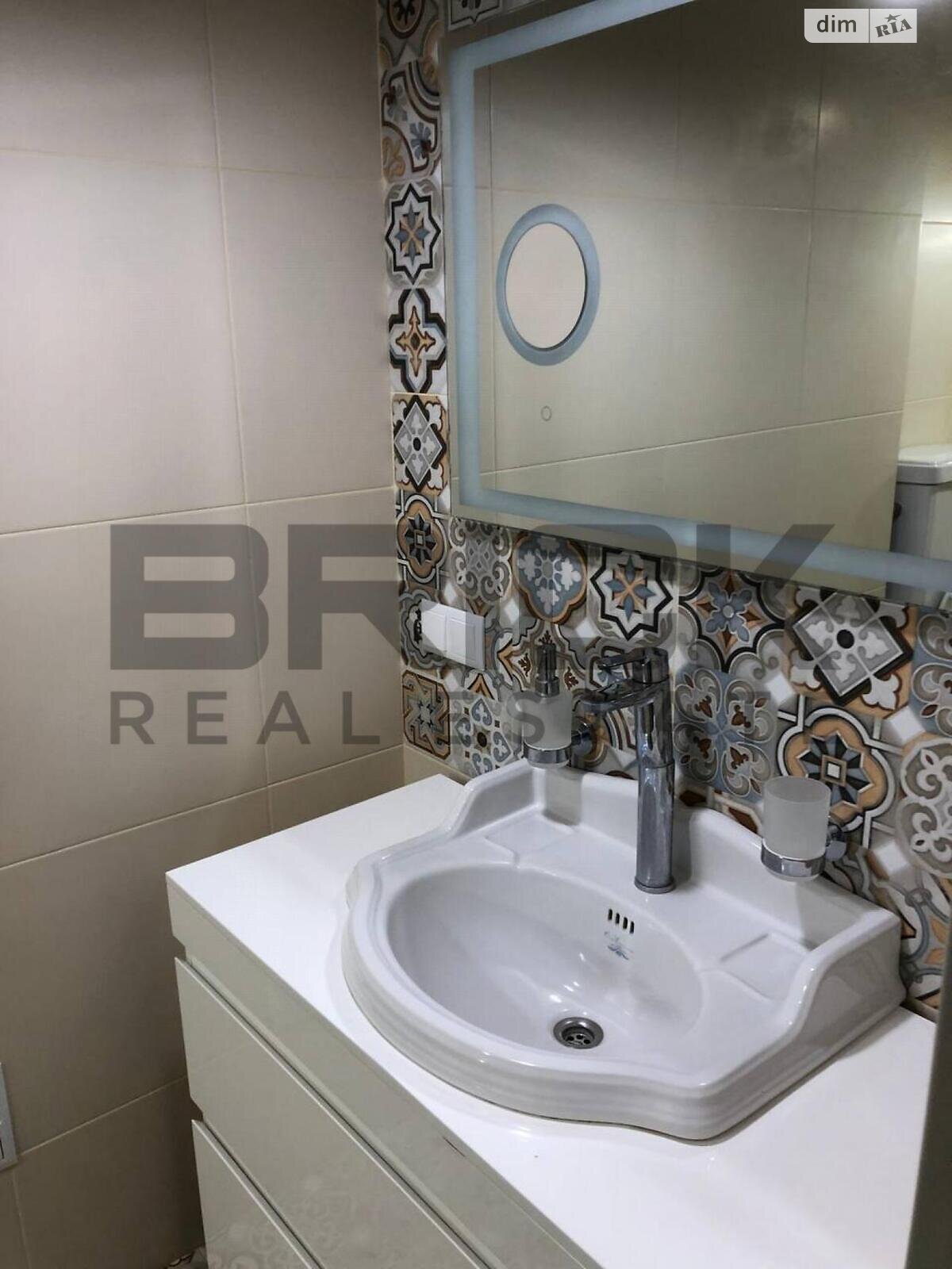 двухэтажный таунхаус, 110 кв. м, кирпич. Сдается помесячно в Шпитьках фото 1 двухэтажный таунхаус, 110 кв. м, кирпич. Сдается помесячно в Шпитьках фото 1