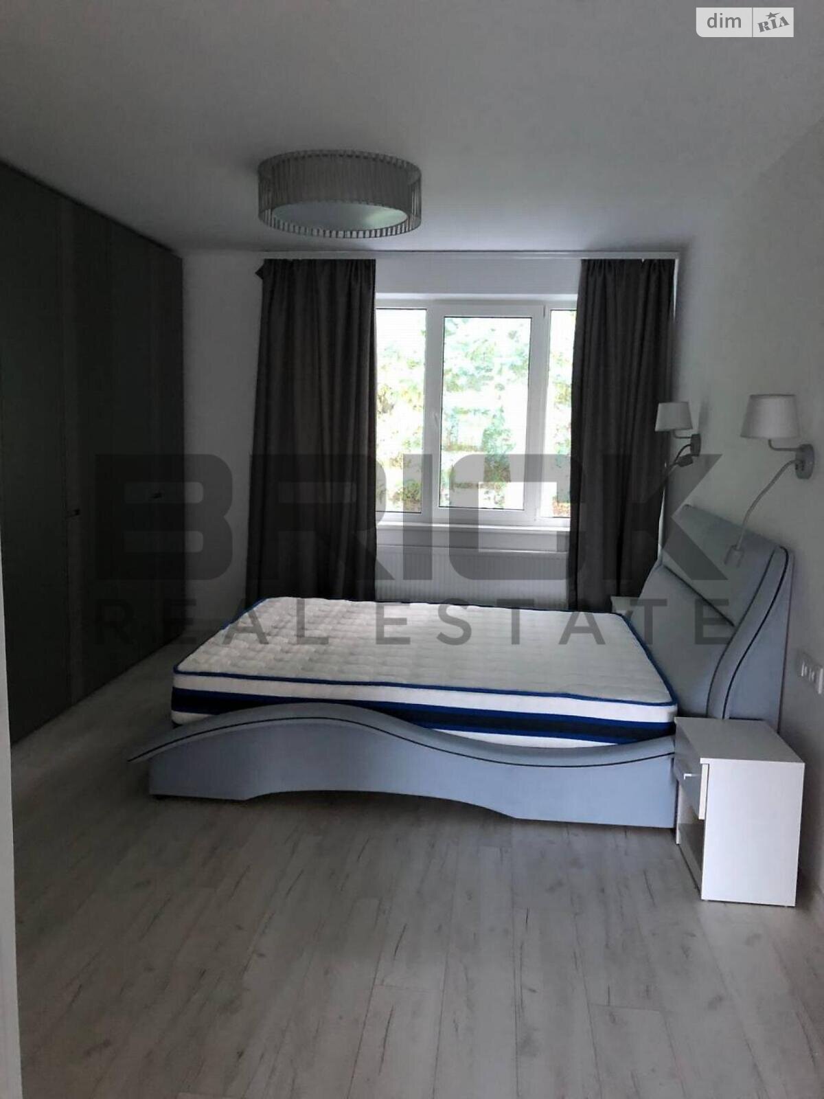 двухэтажный таунхаус, 110 кв. м, кирпич. Сдается помесячно в Шпитьках фото 1 двухэтажный таунхаус, 110 кв. м, кирпич. Сдается помесячно в Шпитьках фото 1