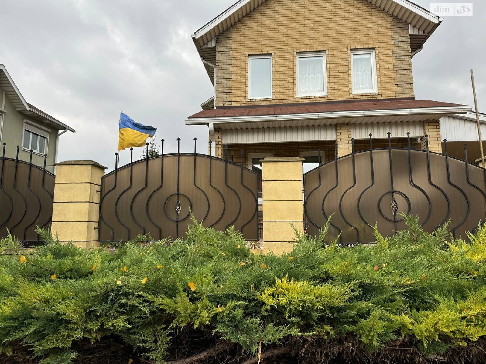 двоповерховий таунхаус, 120 кв. м, цегла. Здається помісячно в Слобожанському фото 1 двоповерховий таунхаус, 120 кв. м, цегла. Здається помісячно в Слобожанському фото 1