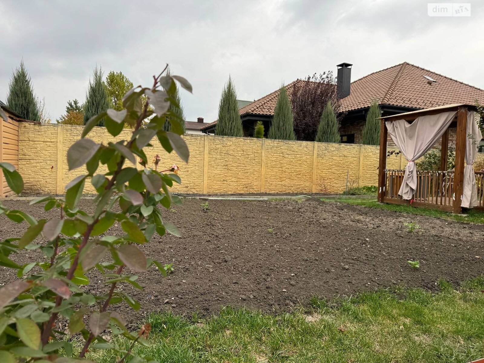 двоповерховий таунхаус, 120 кв. м, цегла. Здається помісячно в Слобожанському фото 1 двоповерховий таунхаус, 120 кв. м, цегла. Здається помісячно в Слобожанському фото 1