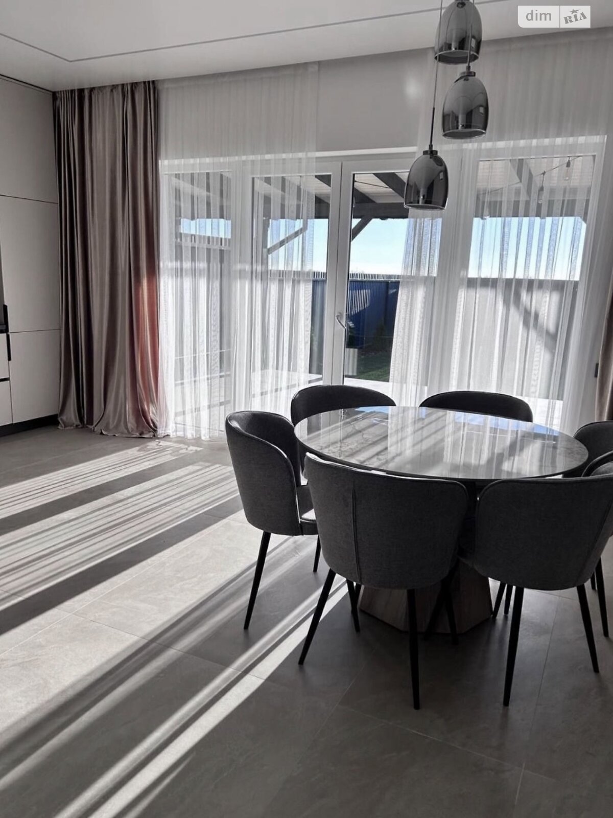 двухэтажный таунхаус, 125 кв. м, кирпич. Сдается помесячно в Сторожнице фото 1